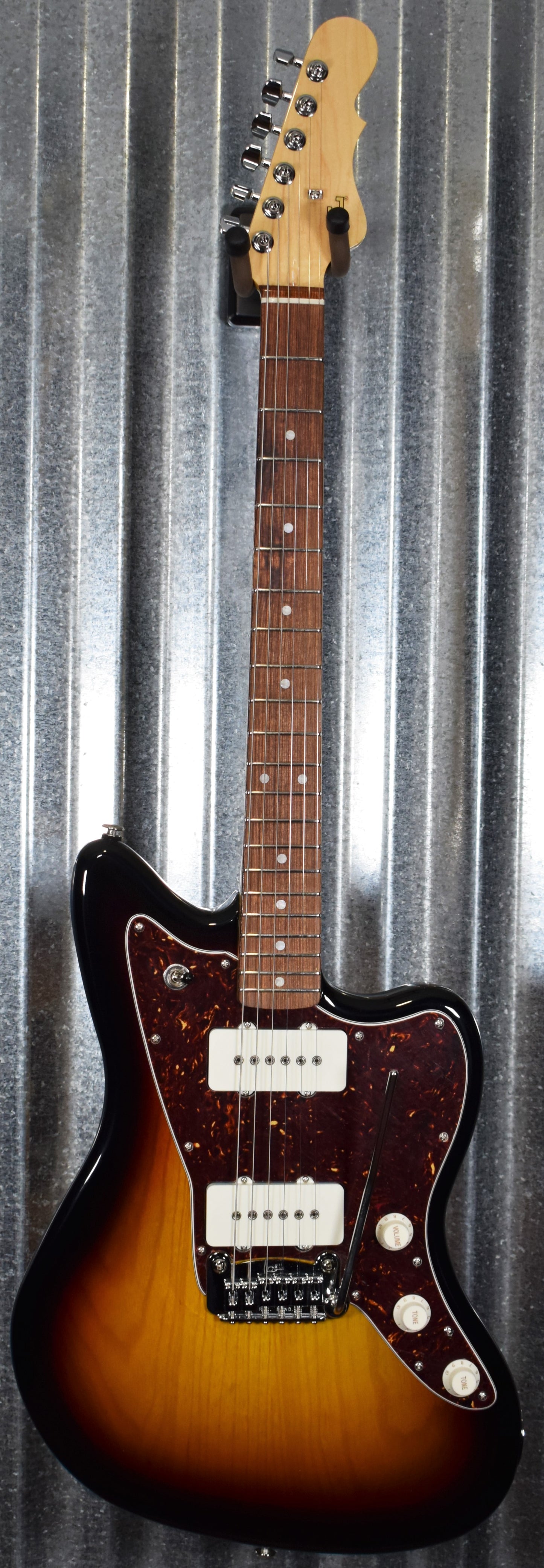 G&L USA Fullerton Deluxe Doheny 3 Tone Sunburst Guitar & Case #7008