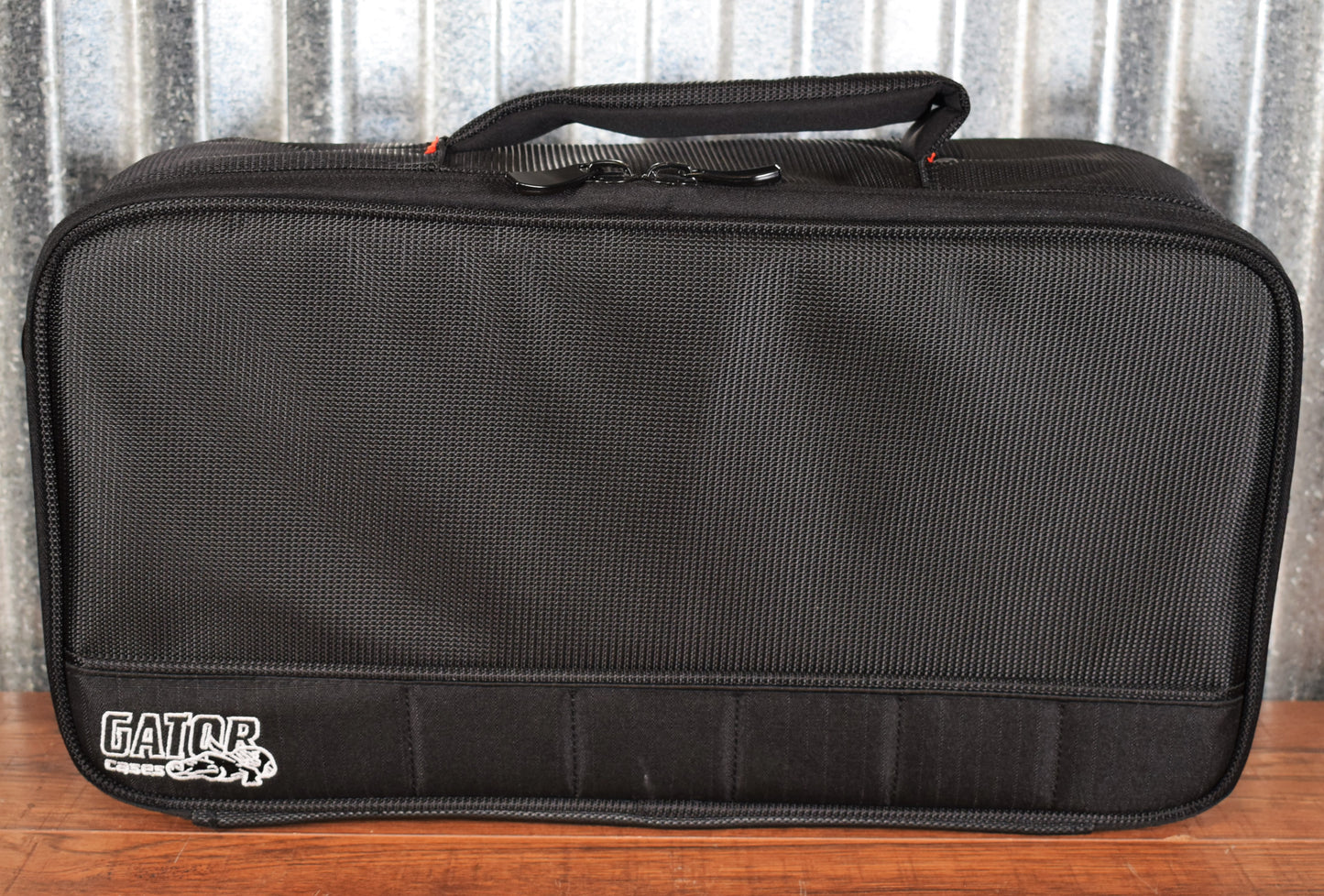 Gator GPB-LAK-1 Small Aluminum Guitar Effect Pedalboard & Bag Black