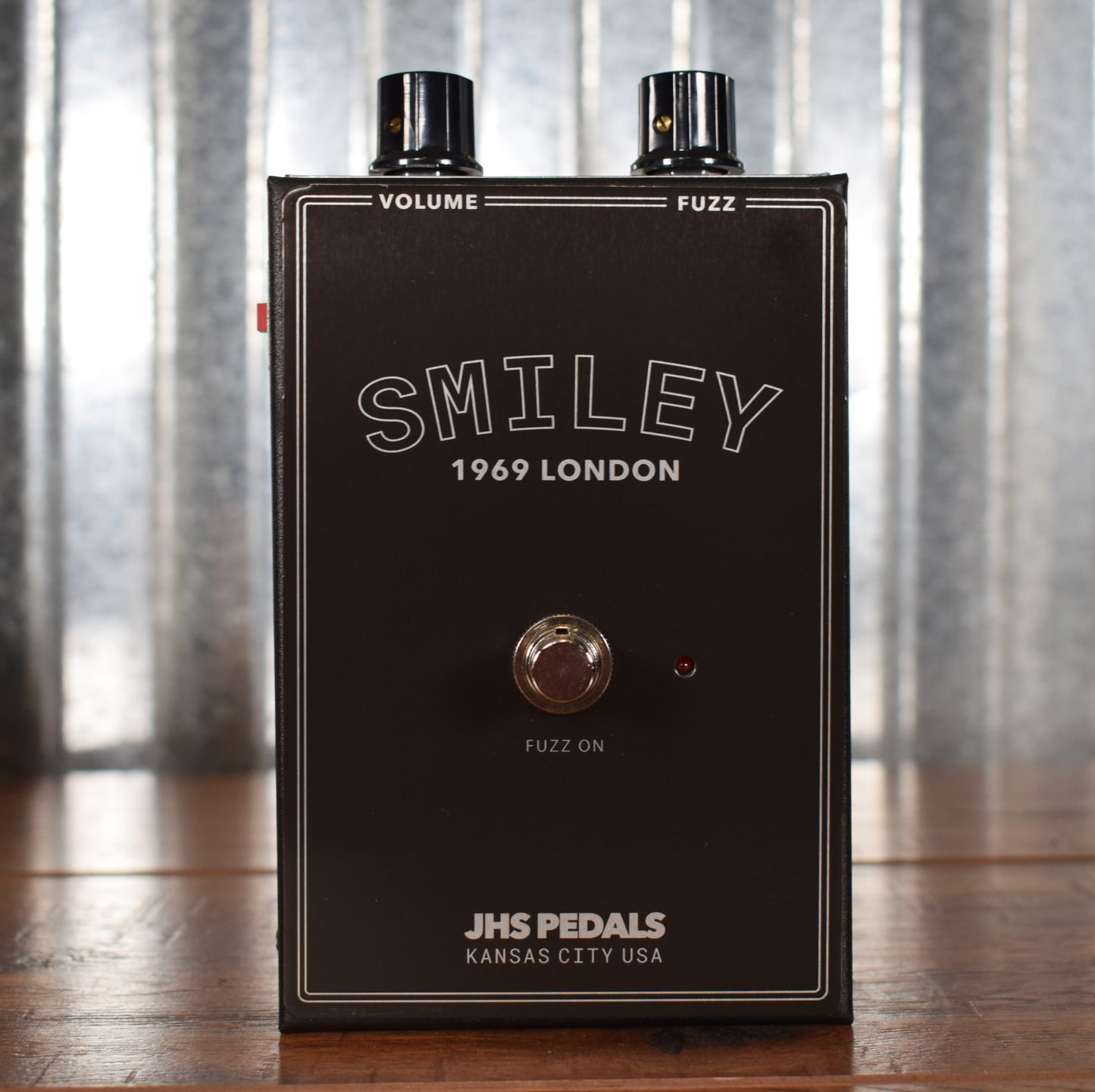 JHS Pedals Smiley Fuzz Guitar Effect Pedal