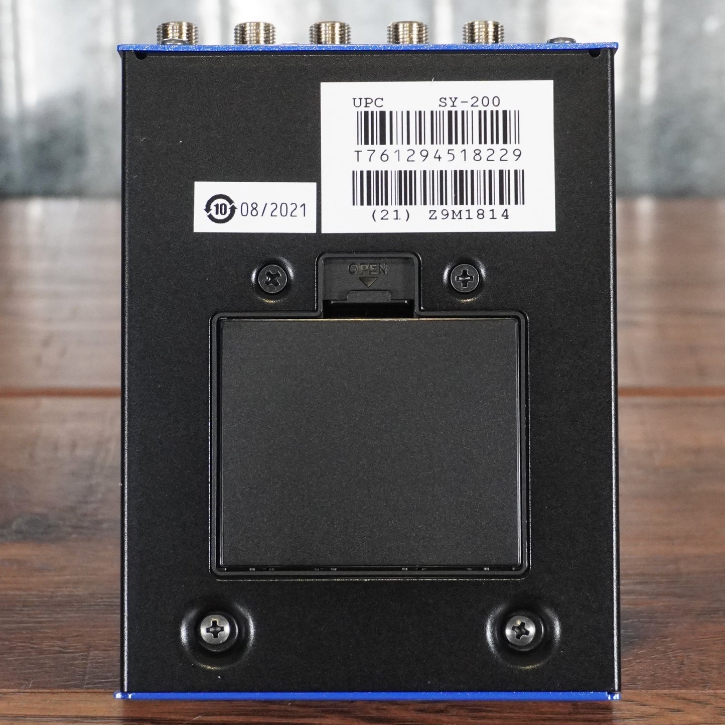 Boss SY-200 Synth Guitar & Bass Effect Pedal