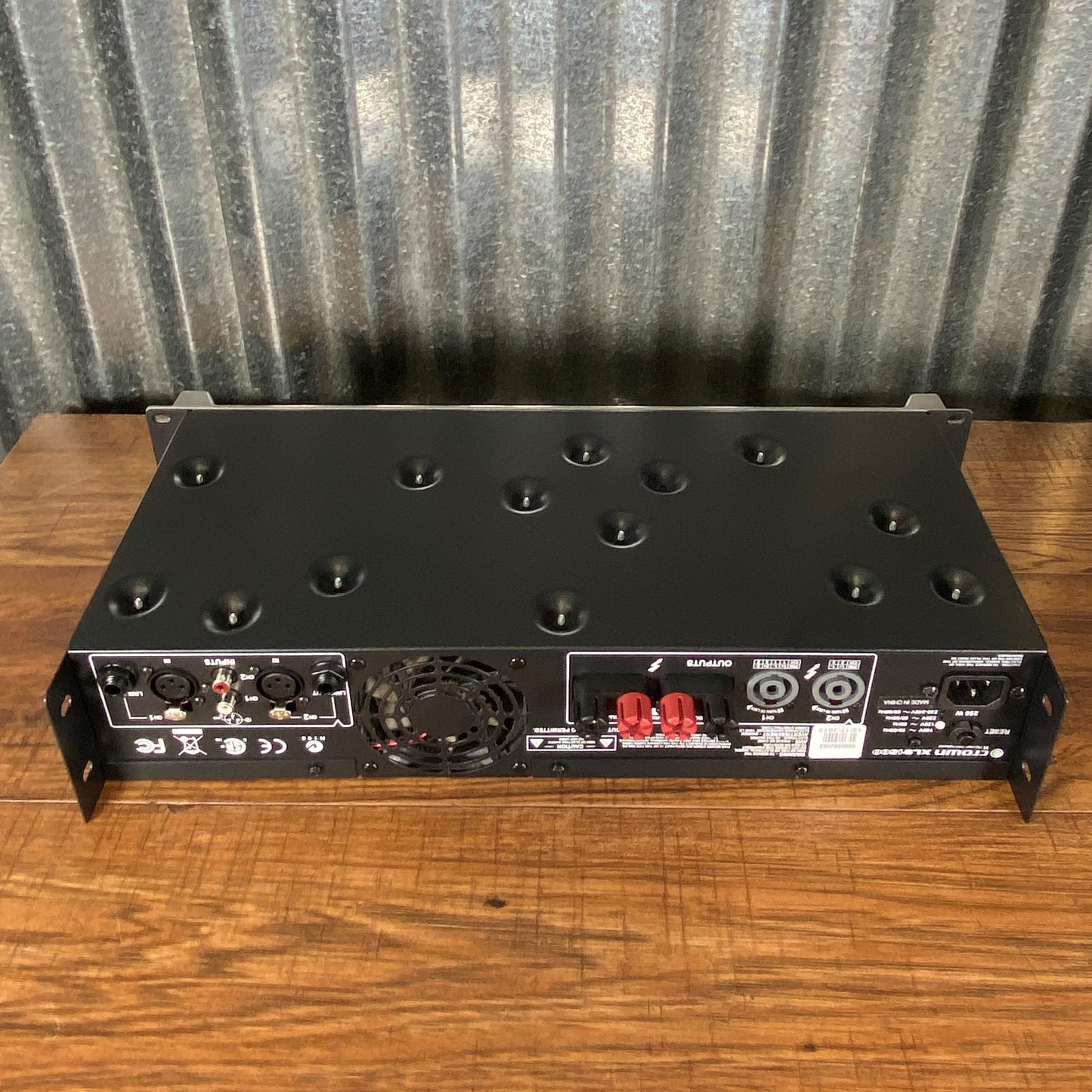 Crown XLS 1500 Two Channel Lightweight 525 Watt PA Power Amplifier Used