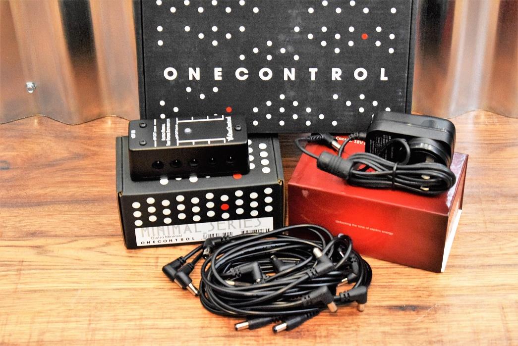 One Control Distro Minimal Black Pack Power Supply Distribution & Cables
