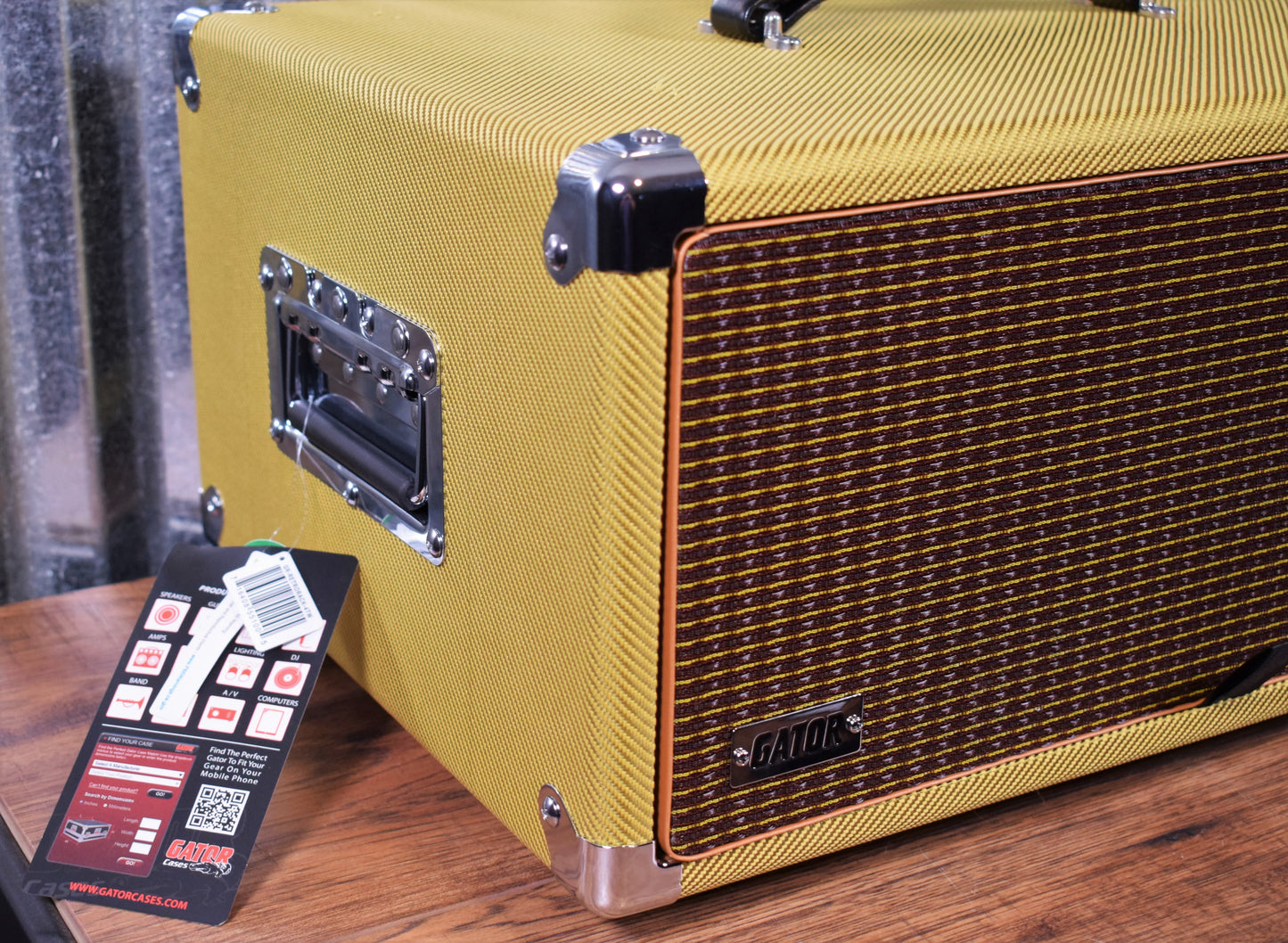 Gator Cases GR-RETRORACK-4TW 4 Space Guitar & Bass Amplifier/Effects Rack Case Tweed