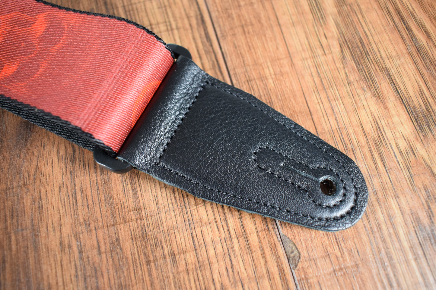 Levy's MPD2-114 2" Polyester Guitar Bass Strap Dark Red & Red Scanned Skull
