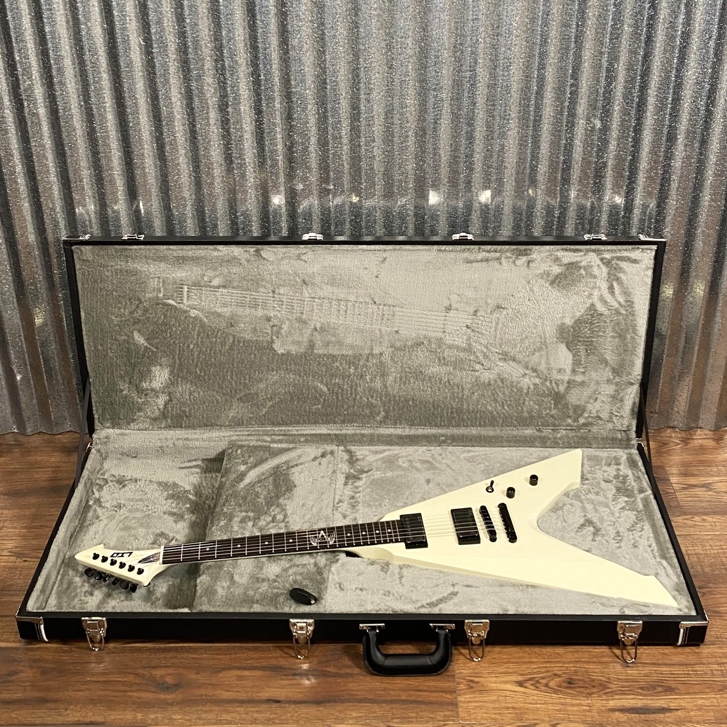 ESP LTD Vulture James Hetfield Olympic White EMG Guitar & Case #1178 B Stock