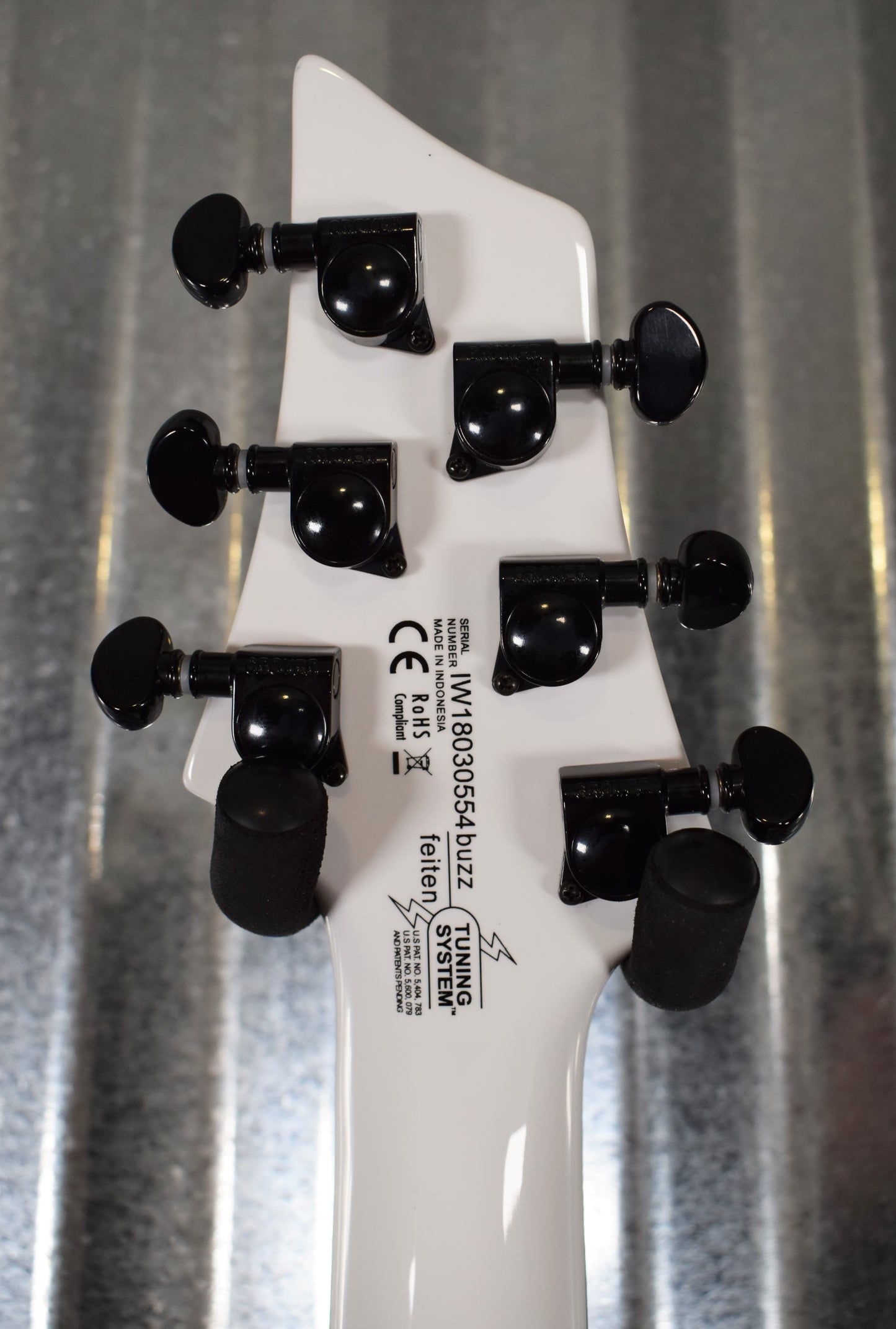 Washburn Parallaxe L20E White EMG Single Cut Guitar & Bag PXL20EWH #0554