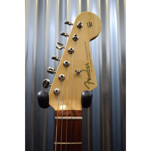 Fender Classic Player 60's Stratocaster Tobacco Sunburst Guitar & Case Used