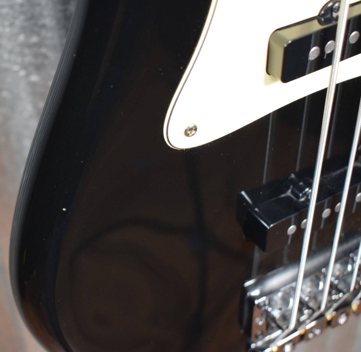 Warwick German Pro Series Streamer CV Classic Black 4 String Bass & Bag #6415 Demo