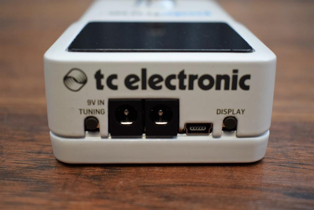 TC Electronic Polytune 3 Chromatic Tuner + BonaFide Buffer Guitar Effect Pedal Demo