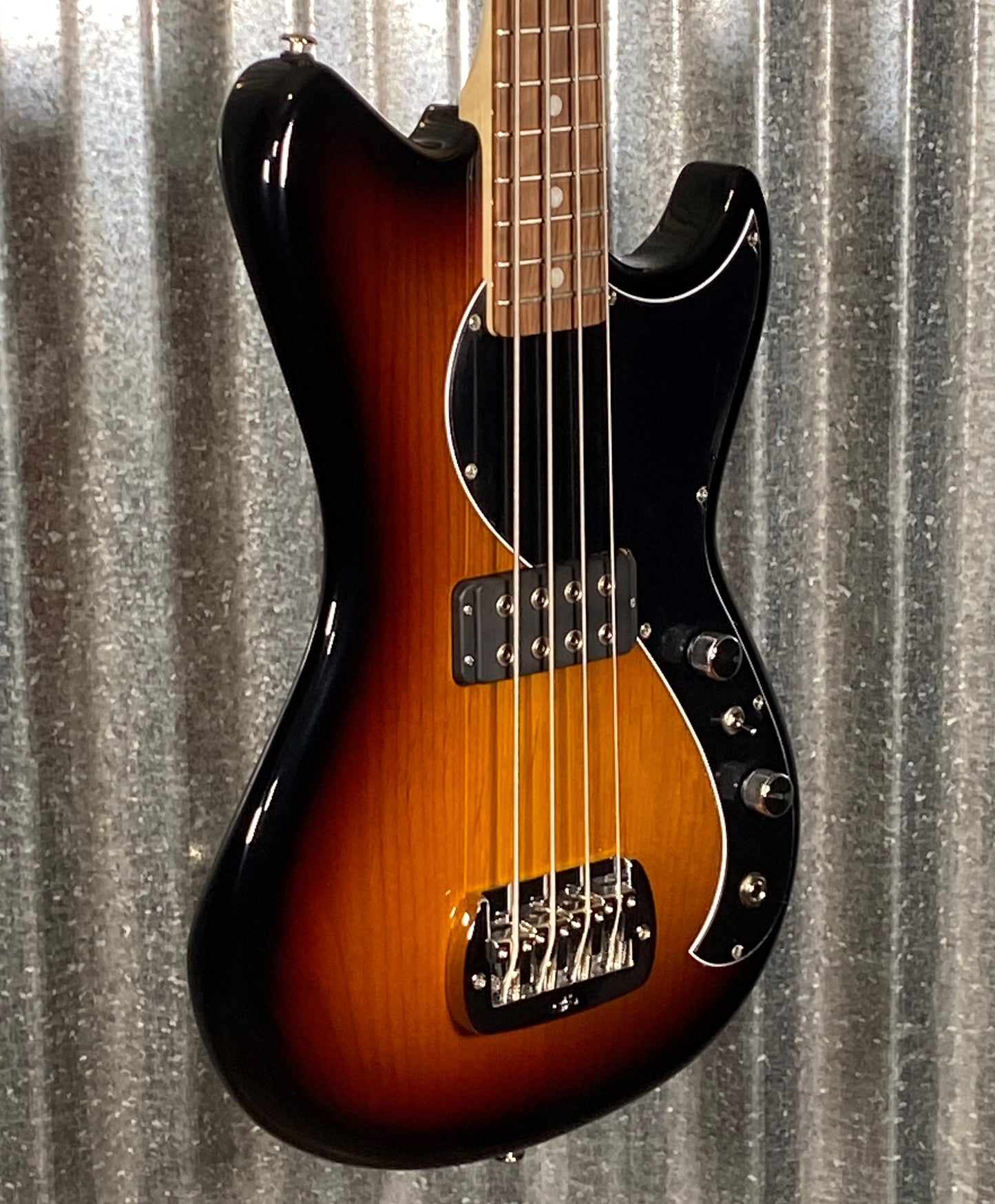 G&L USA Custom Fallout 4 String Short Scale Bass 3-Tone Sunburst & Bag #0134