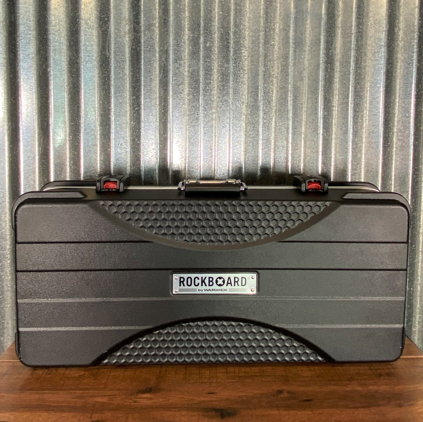 Warwick Rockboard Tres 3.2 A Guitar Effect Pedalboard & ABS Hard Case Demo