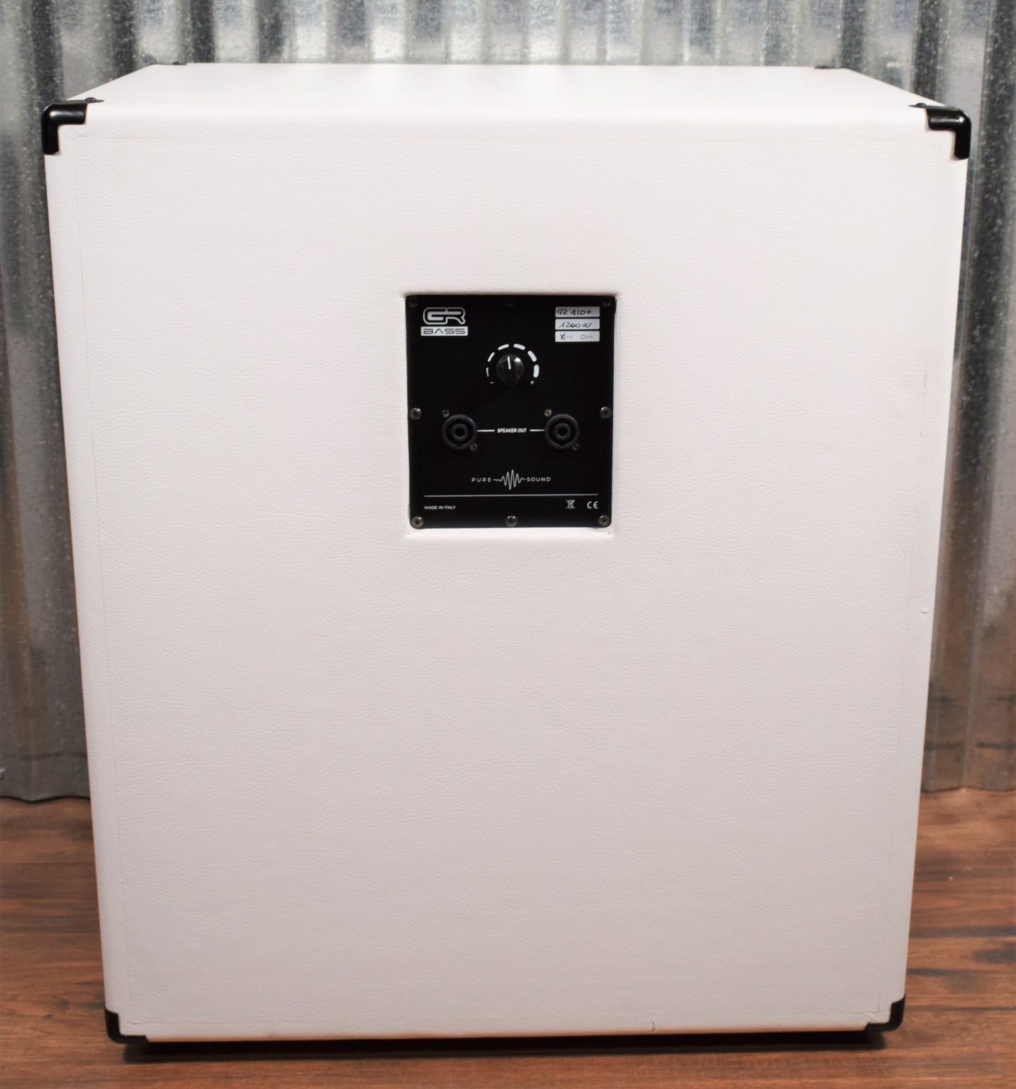 GR Bass GR410+ 4x10" Ultra Lightweight Bass Amplifier Speaker Cabinet White 4 Ohm Demo