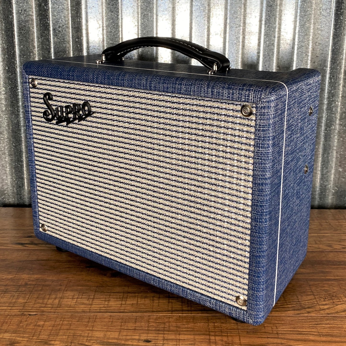 Supro 1606J '64 Super 8" Jenson 5 Watt All Tube Guitar Amplifier Combo