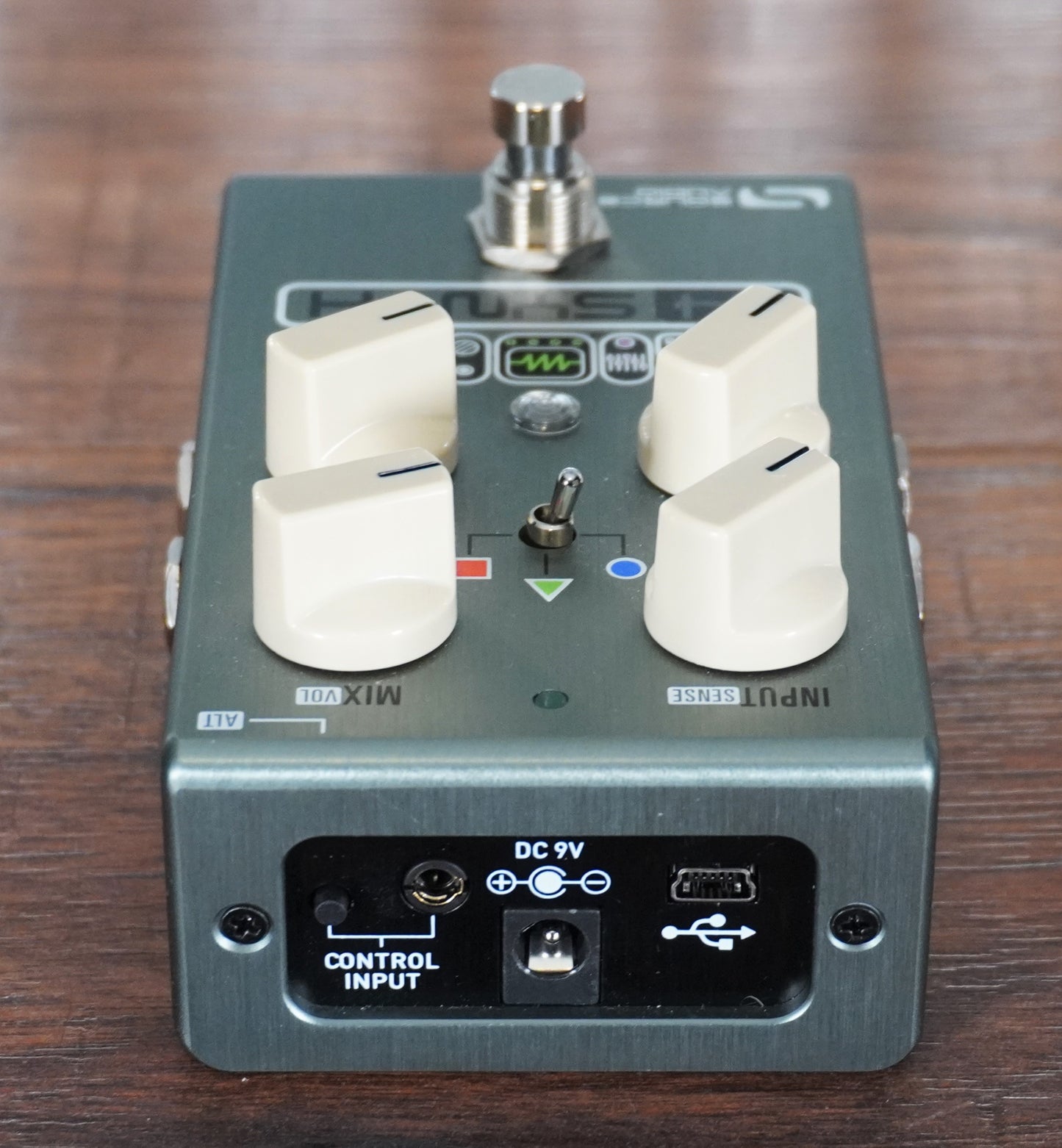 Source Audio C4 Guitar & Bass Synthesizer Effect Pedal Used