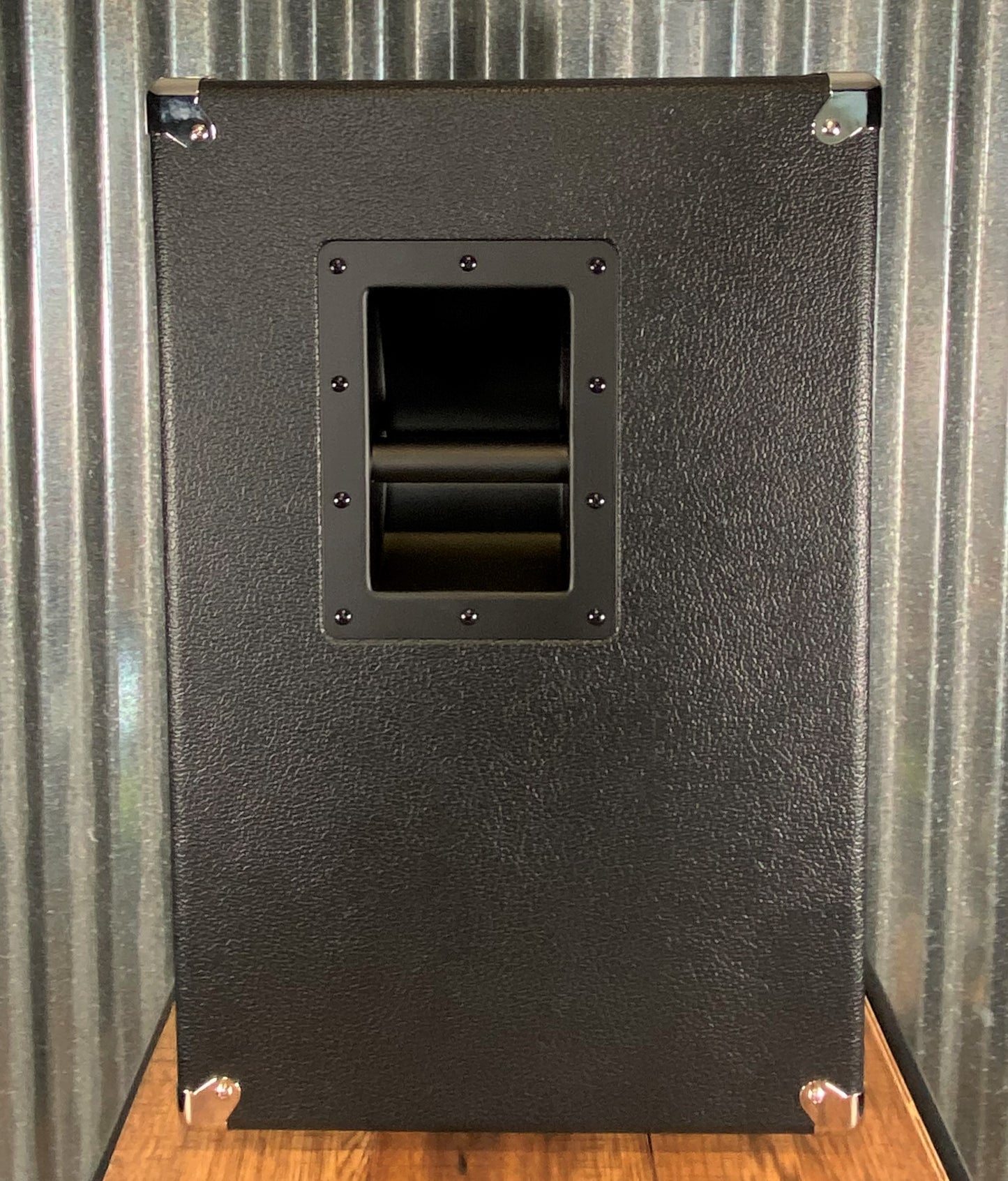 Genzler NC-115T NU CLASSIC 115T 1x15 & Tweeter 400 Watt 8 Ohm Bass Amplifier Speaker Cabinet