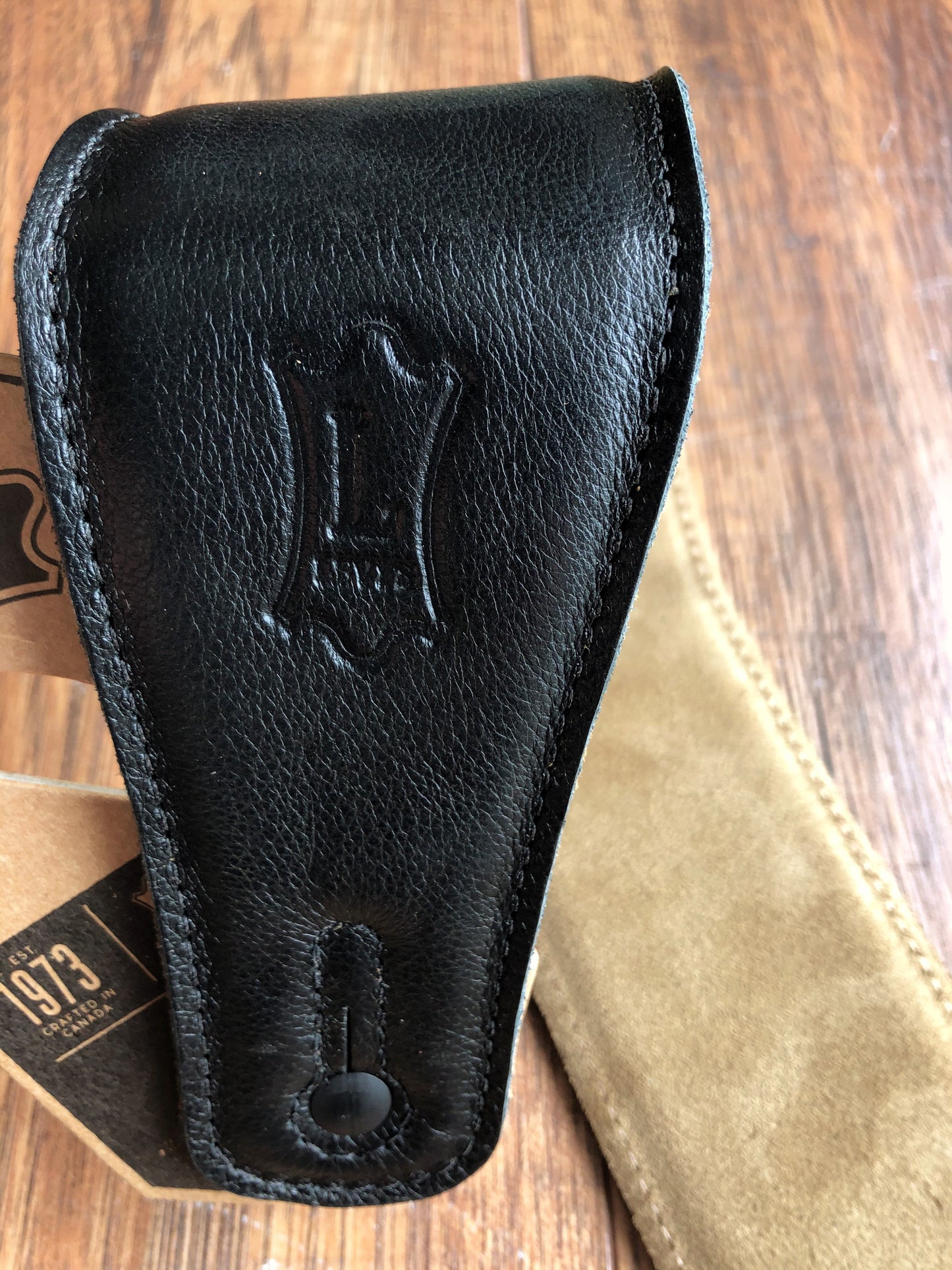 Levy's M26GF-BLK 2.5" Adjustable Padded Garment Leather Guitar & Bass Strap Black