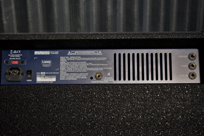 Laney RB4 165 Watts 1x15" HF Horn Bass Guitar Combo Amplifier Demo