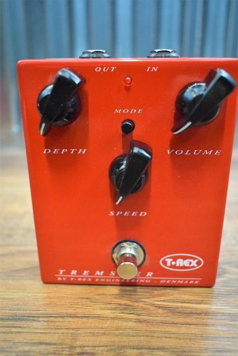 T-Rex Effect Tremster Tremolo Vibrato Guitar Effect Pedal #5005
