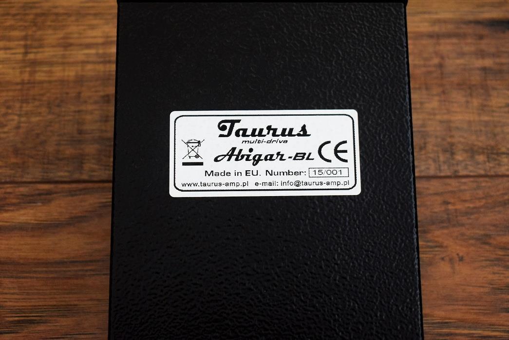 Taurus Amplification Abigar BL Drive Bass & Guitar Effect Pedal & AC Adapter