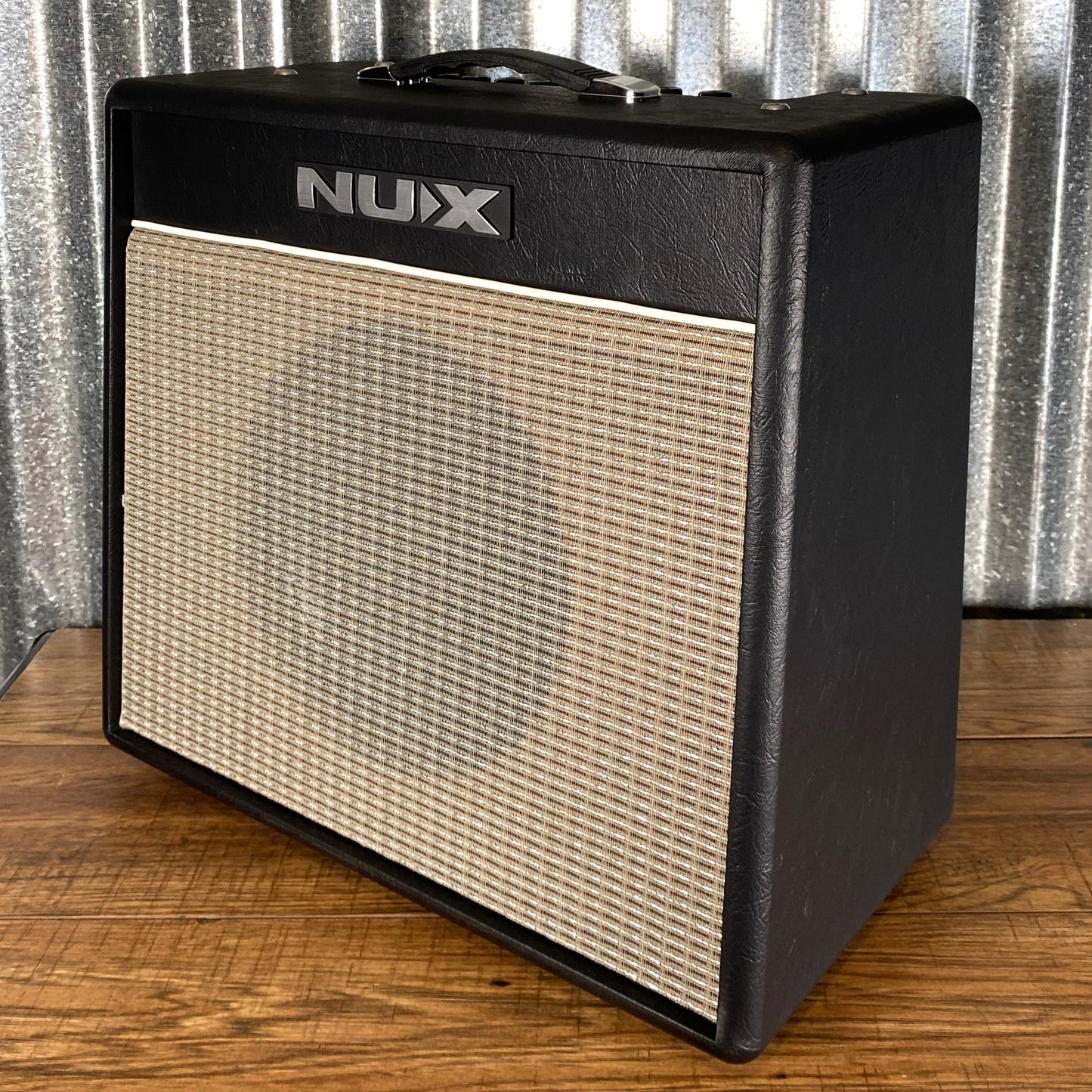 NUX Mighty 40BT 40 Watt 10" Digital Modeling Bluetooth Guitar Amplifier Combo