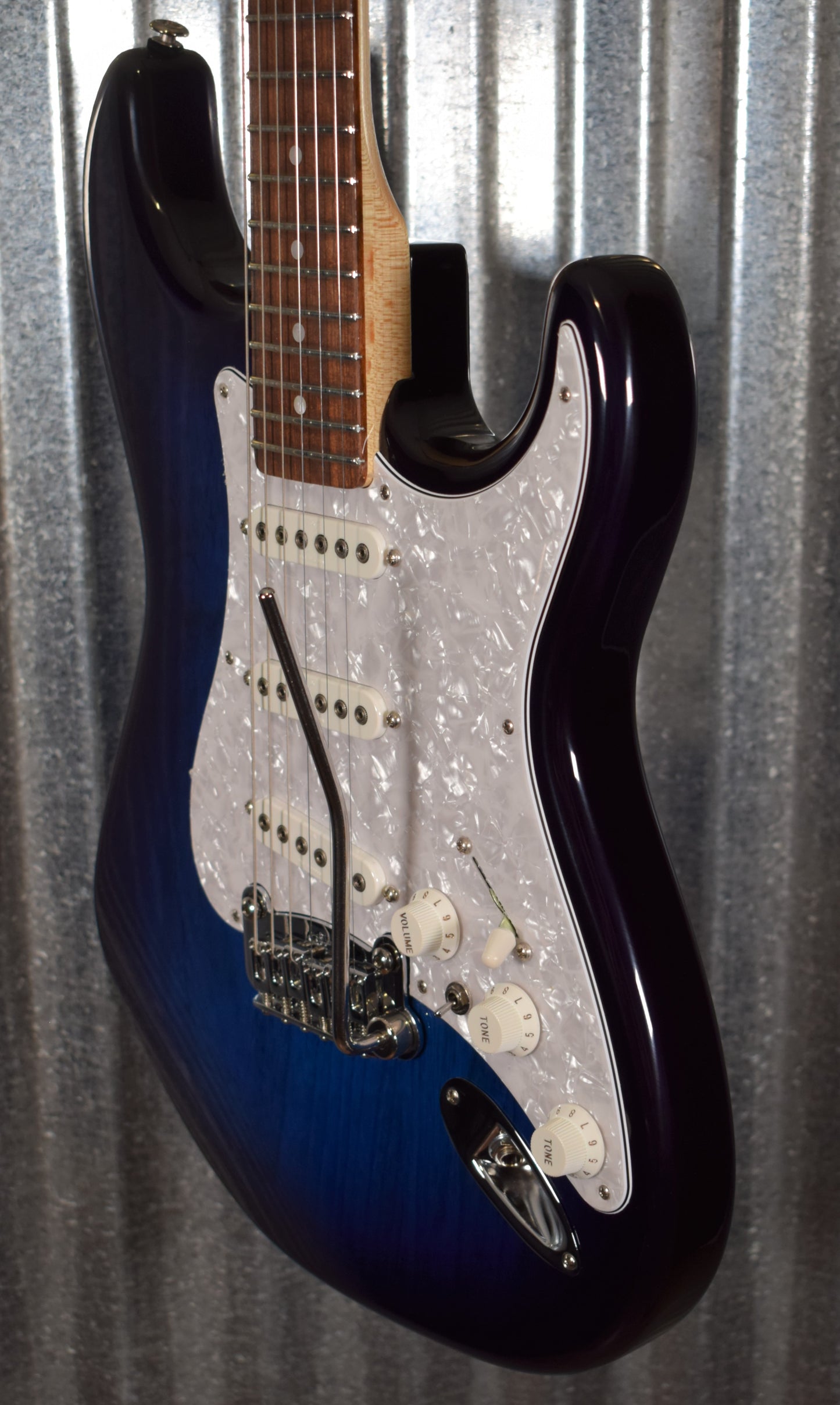 G&L USA Fullerton Deluxe S-500 Blueburst Guitar & Case S500 #5058