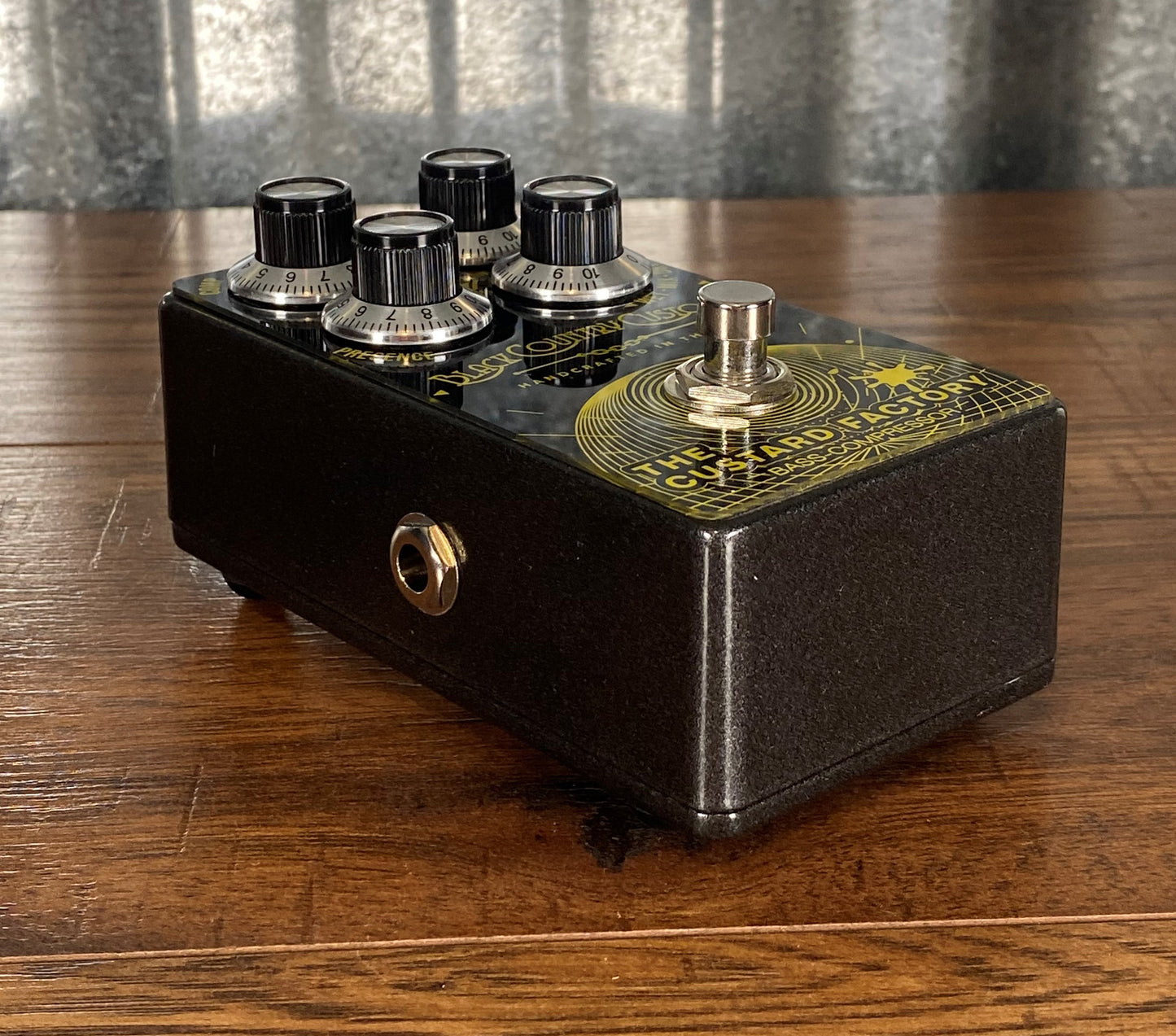 Laney Black Country Customs The Custard Factory Bass Compressor Effect Pedal BCC-TCF
