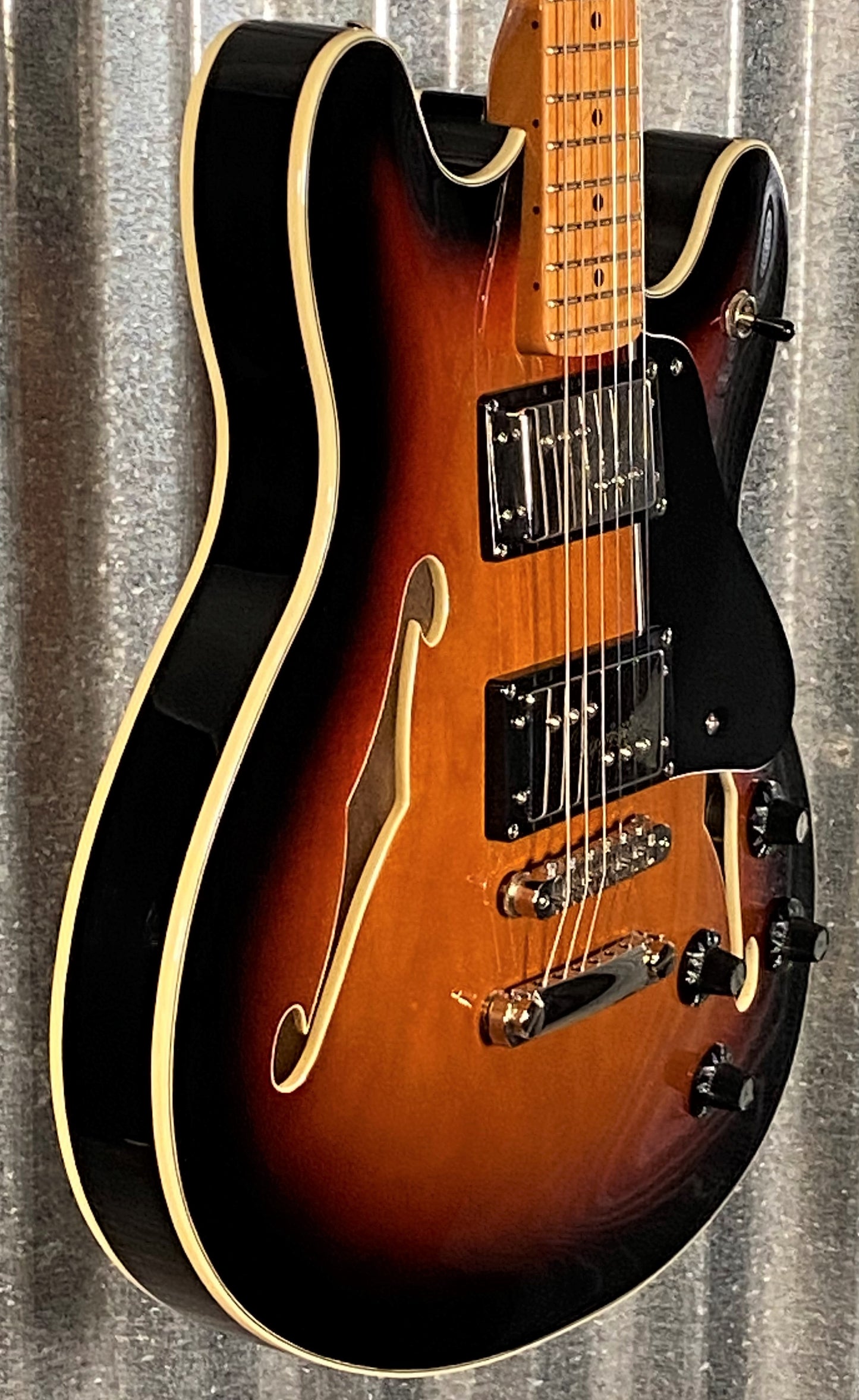 Squier Classic Vibe Starcaster Semi Hollow 3 Color Sunburst Guitar #1719 Used