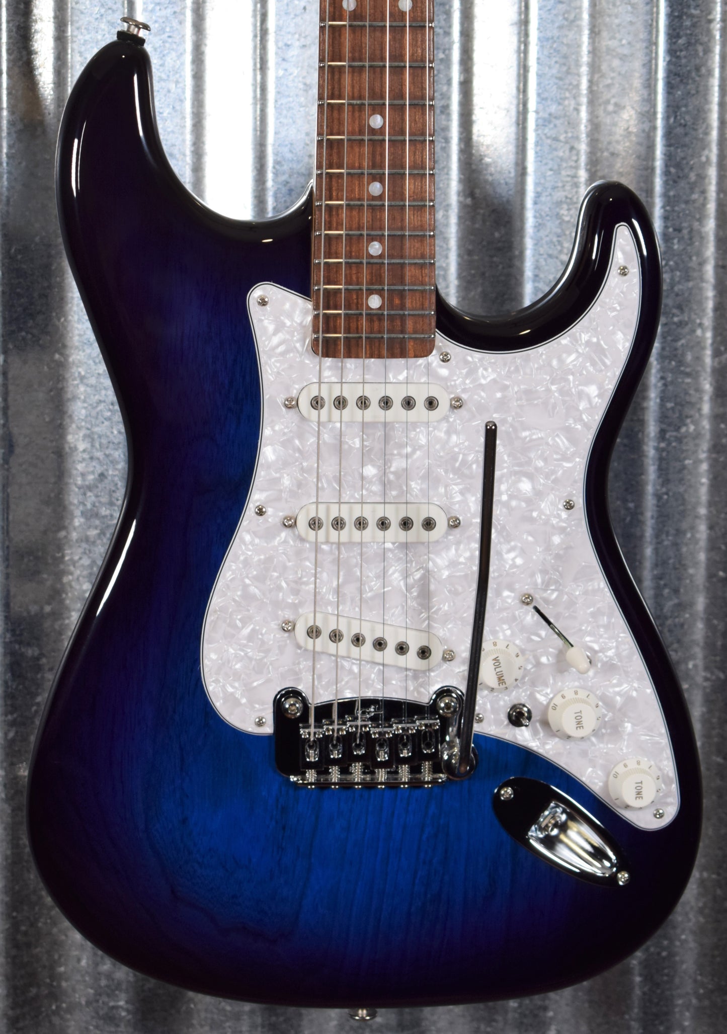 G&L USA Fullerton Deluxe S-500 Blueburst Guitar & Case S500 #5058