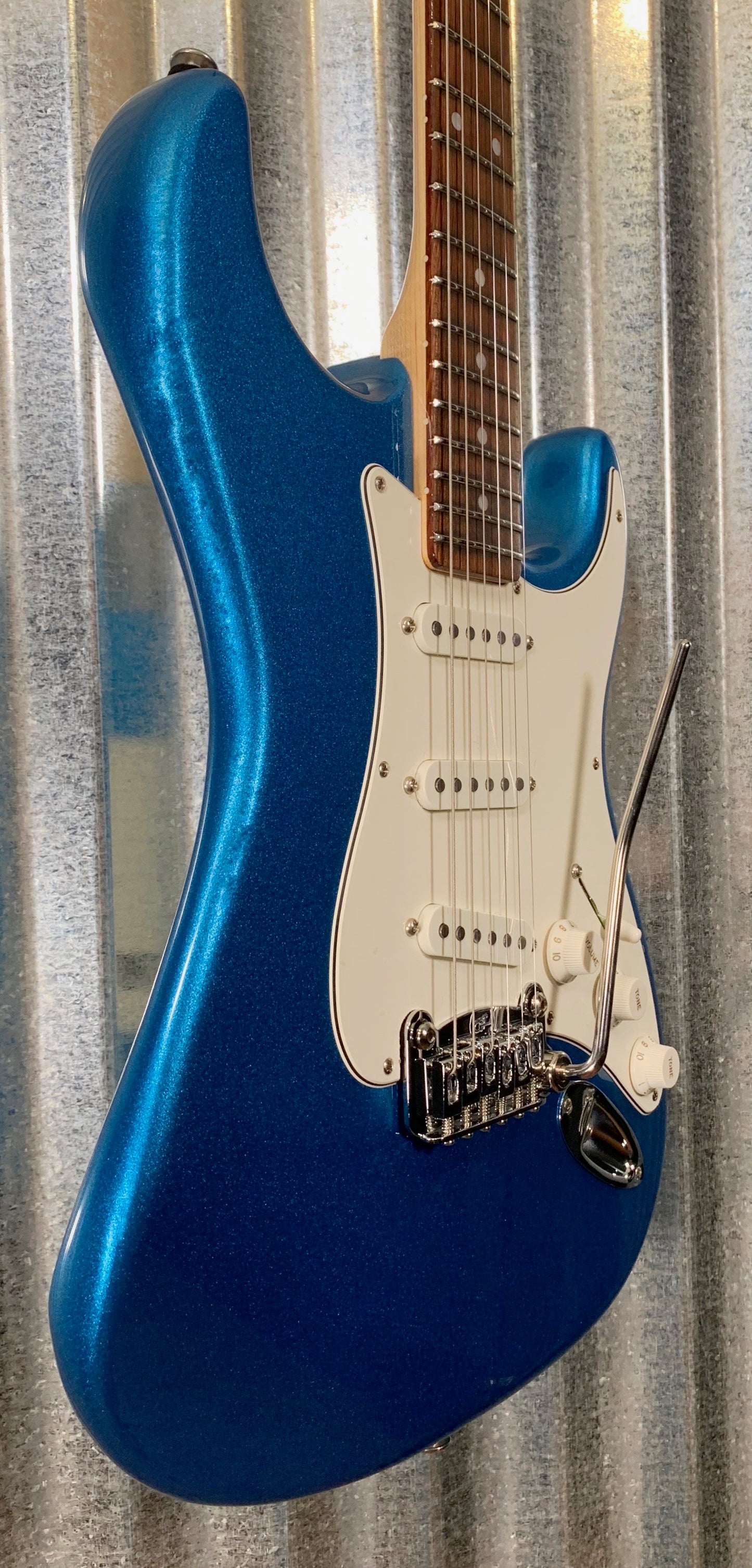G&L USA Fullerton Deluxe Legacy Lake Placid Blue Guitar & Case 2019 #5268