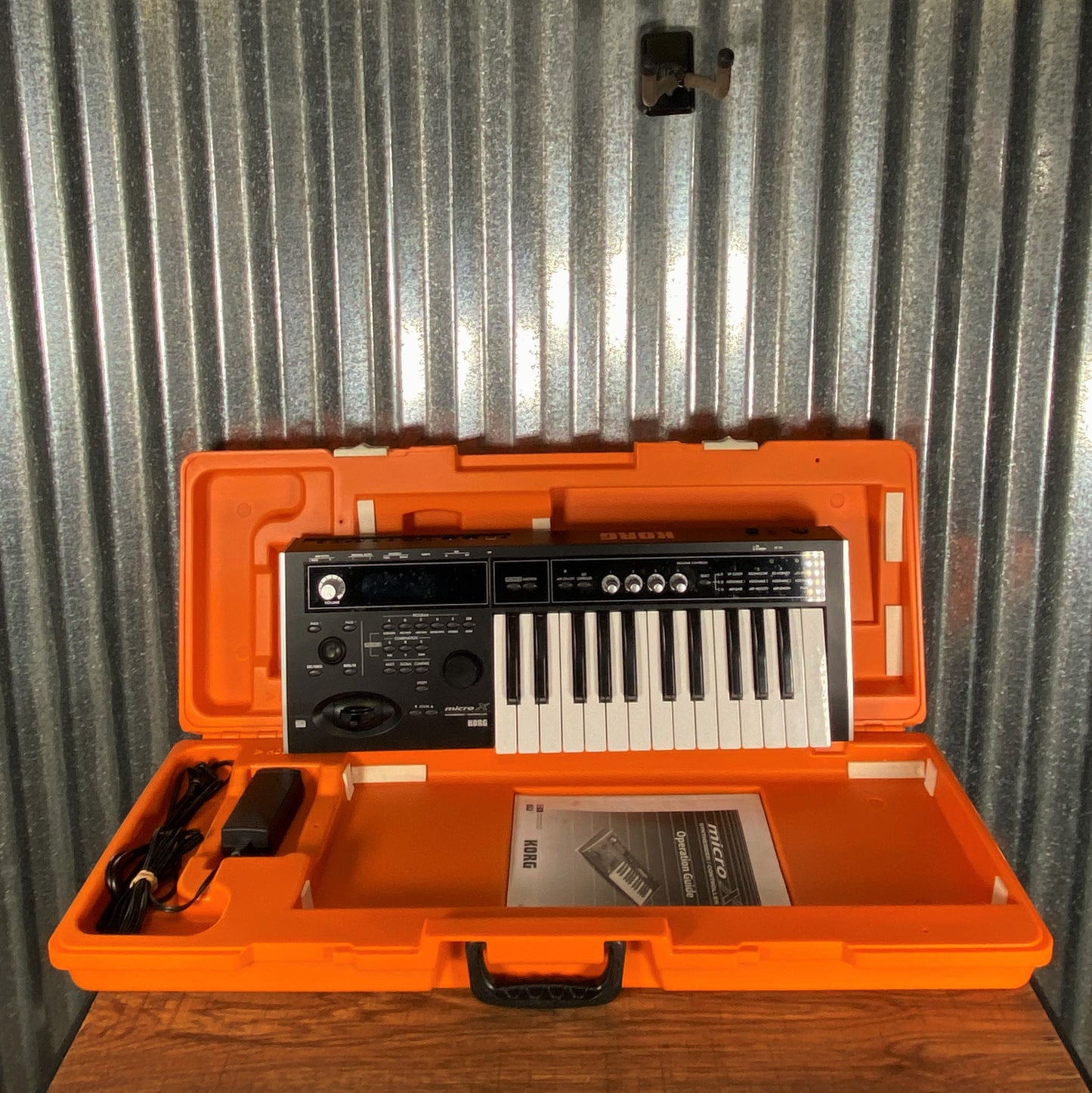 Korg MicroX 25 Key Tabletop Synthesizer Controller & Case Used