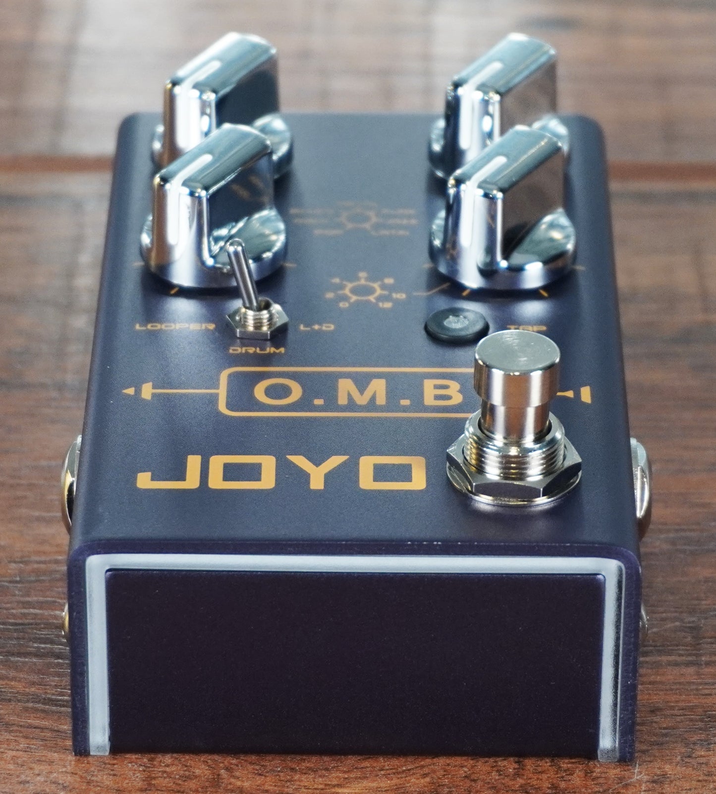 JOYO R-06 O.M.B Looper & Drum Machine