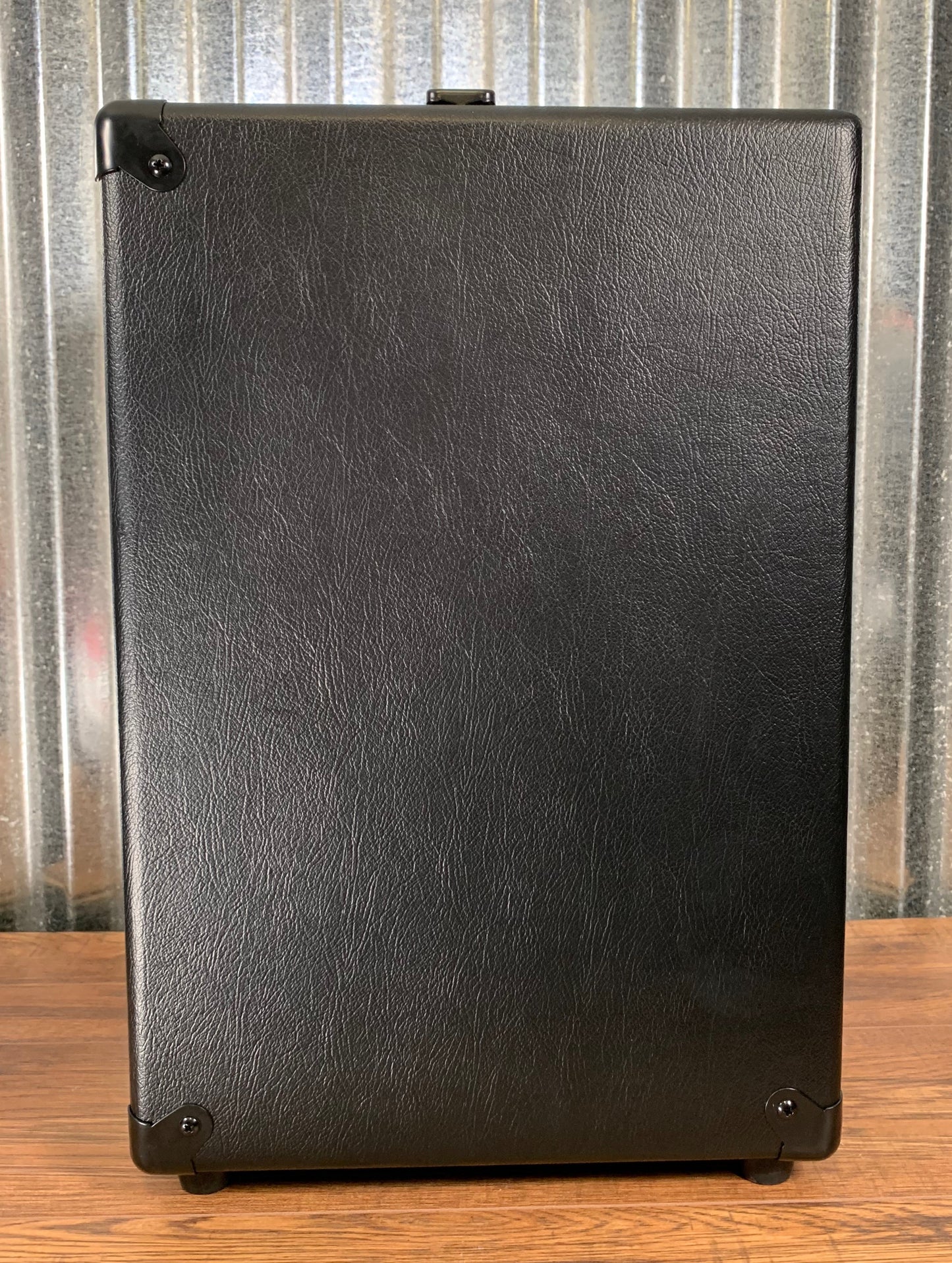 TC Electronic BG250-208 2 x 8" 250 Watt Tone Print Bass Combo Amplifier