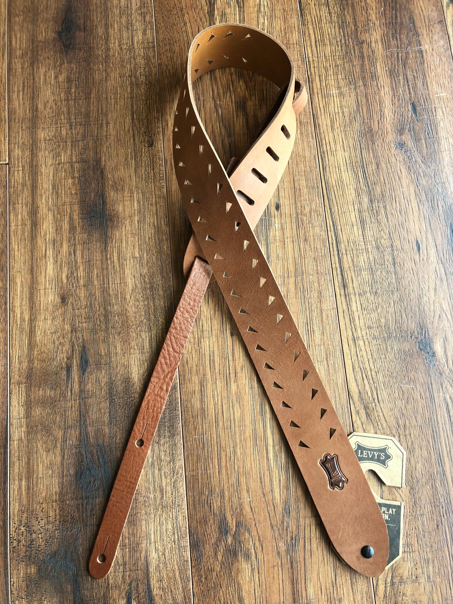 Levy's M12TTV-TAN 2" Adjustable Veg-Tan Leather Guitar & Bass Strap Tan