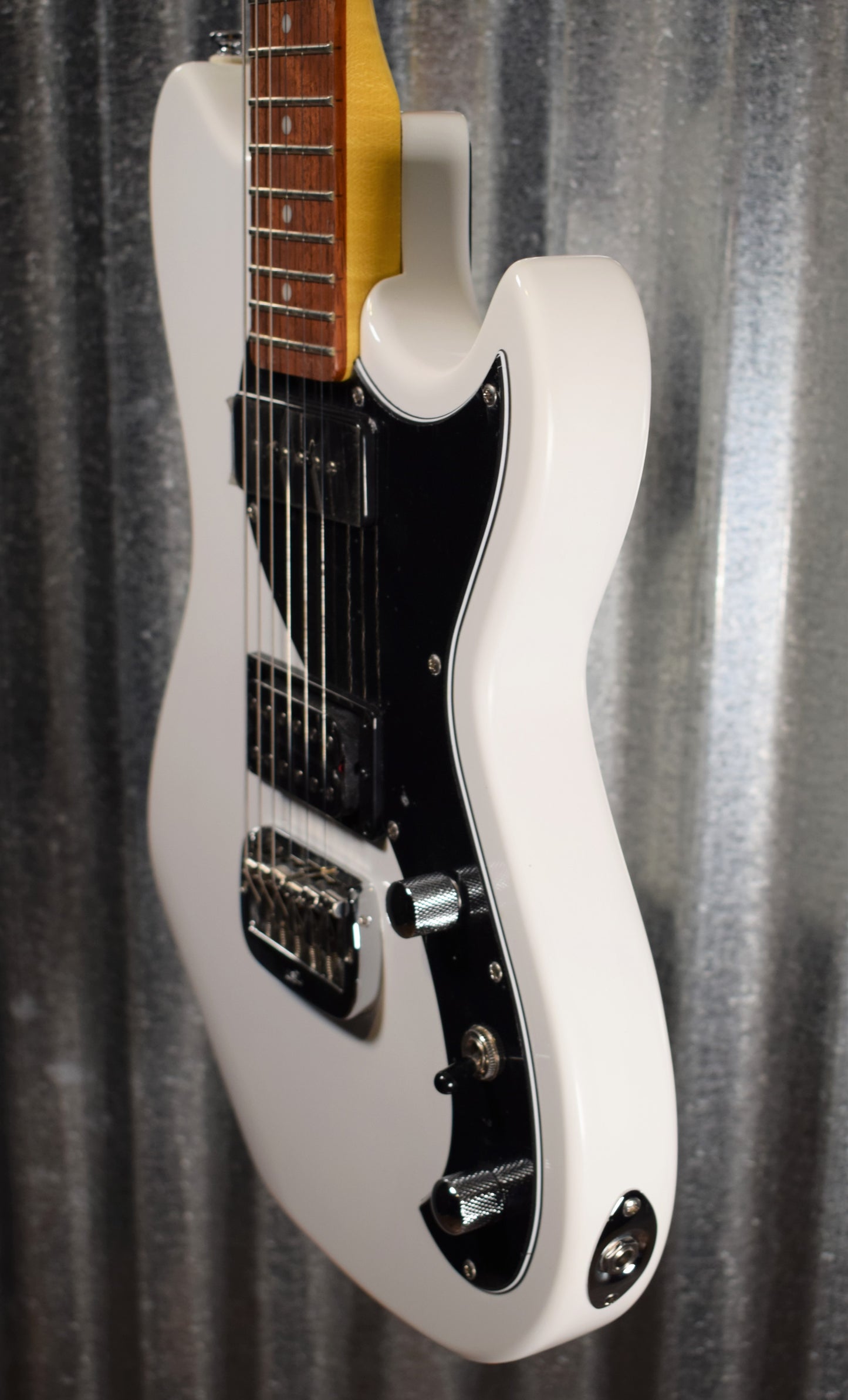 G&L Tribute Fallout Gloss White Guitar #5229 Demo