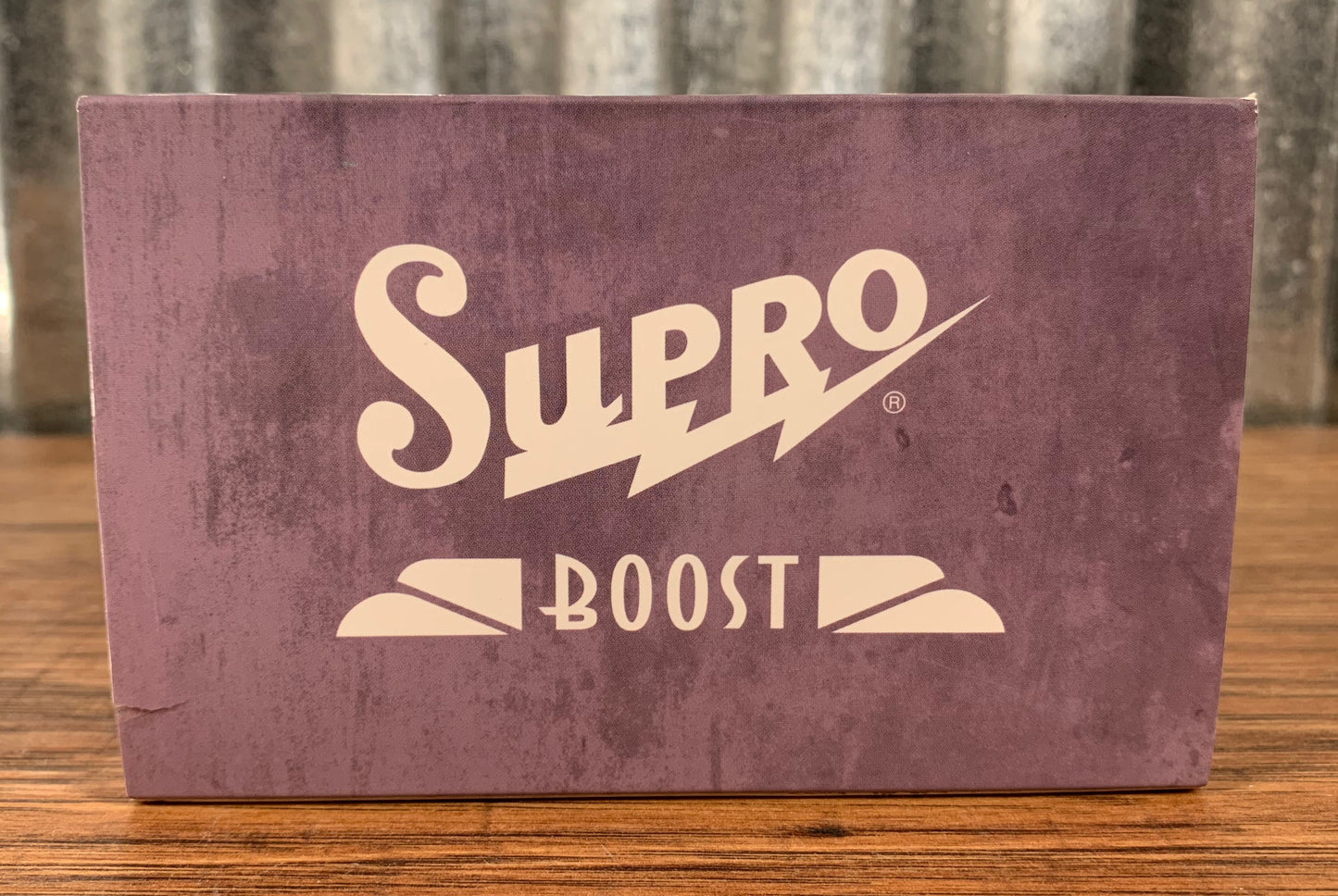 Supro USA 1303 Boost 20db J-Fet Design Guitar Bass Effects Pedal Demo