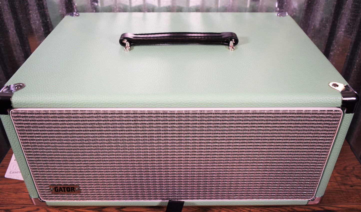 Gator Cases GR-RETRORACK-4SG 4 Space Guitar & Bass Amplifier/Effects Rack Case Seafoam Green