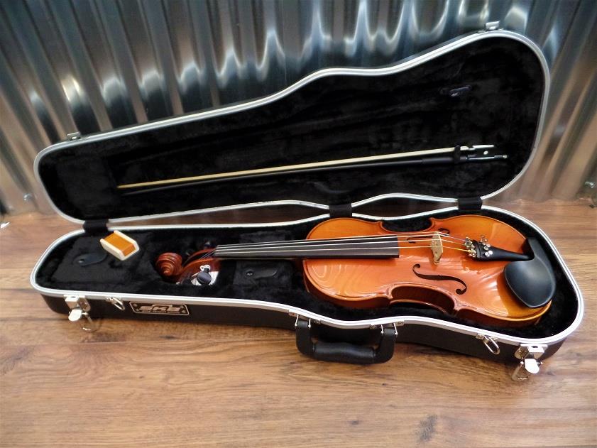 Becker Soloist Series 1600 4/4 Violin Red Brown with Bow & Case #1012 *