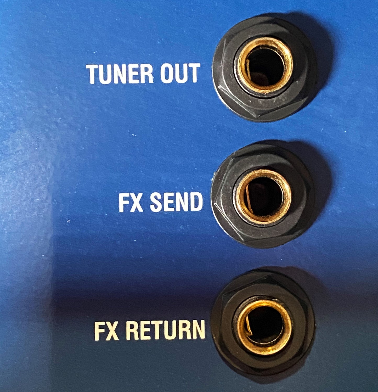 Laney RB4 165 Watts 1x15" HF Horn Bass Guitar Combo Amplifier