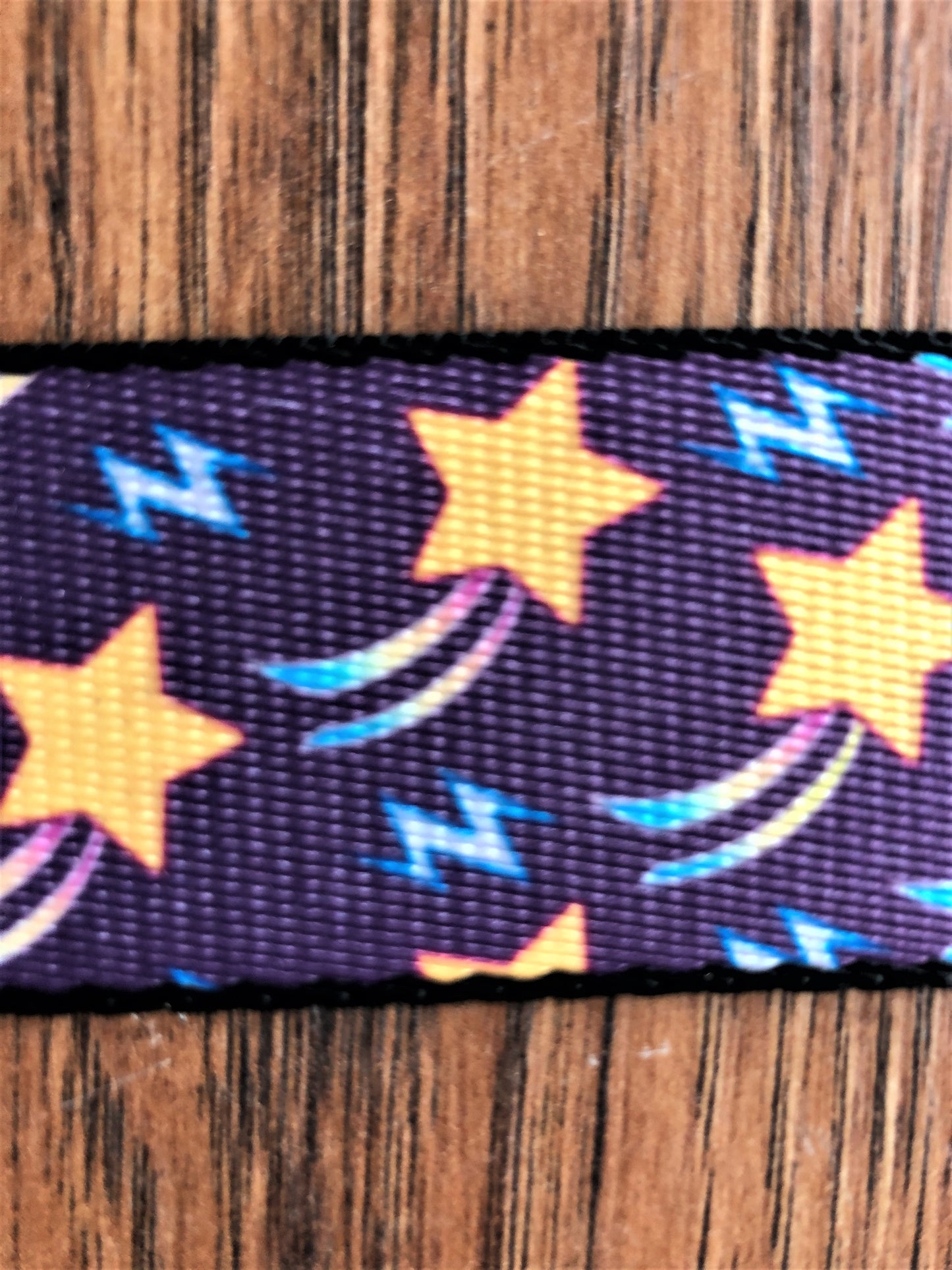 Levy's MPJR-001 1.5" Adjustable Printed Kids Guitar & Bass Strap Stars Purple