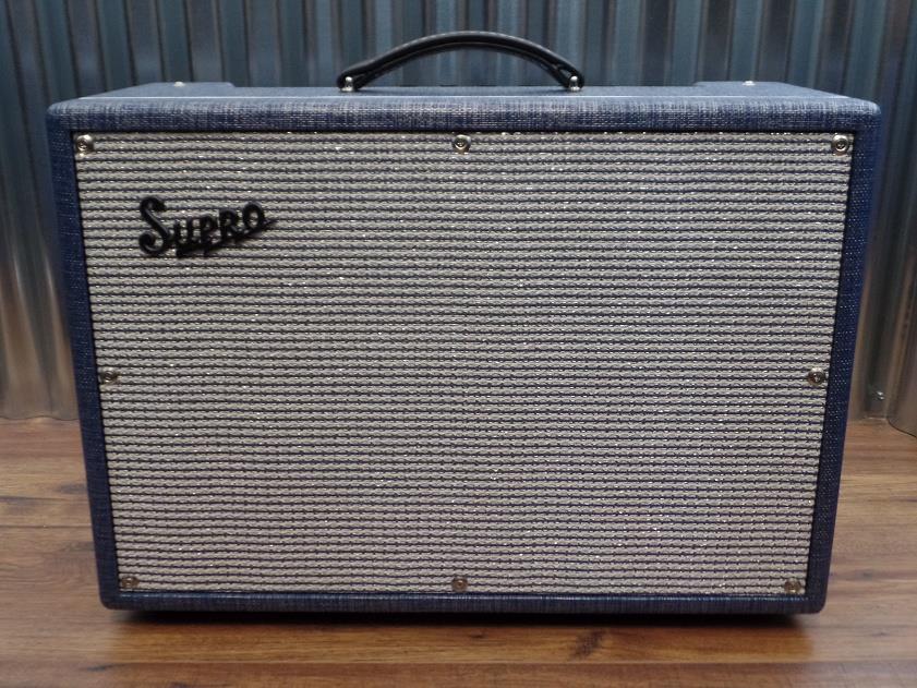Supro USA 1648RT Saturn Reverb 15 Watt 1x12" Guitar Combo Amplifier Demo #0303