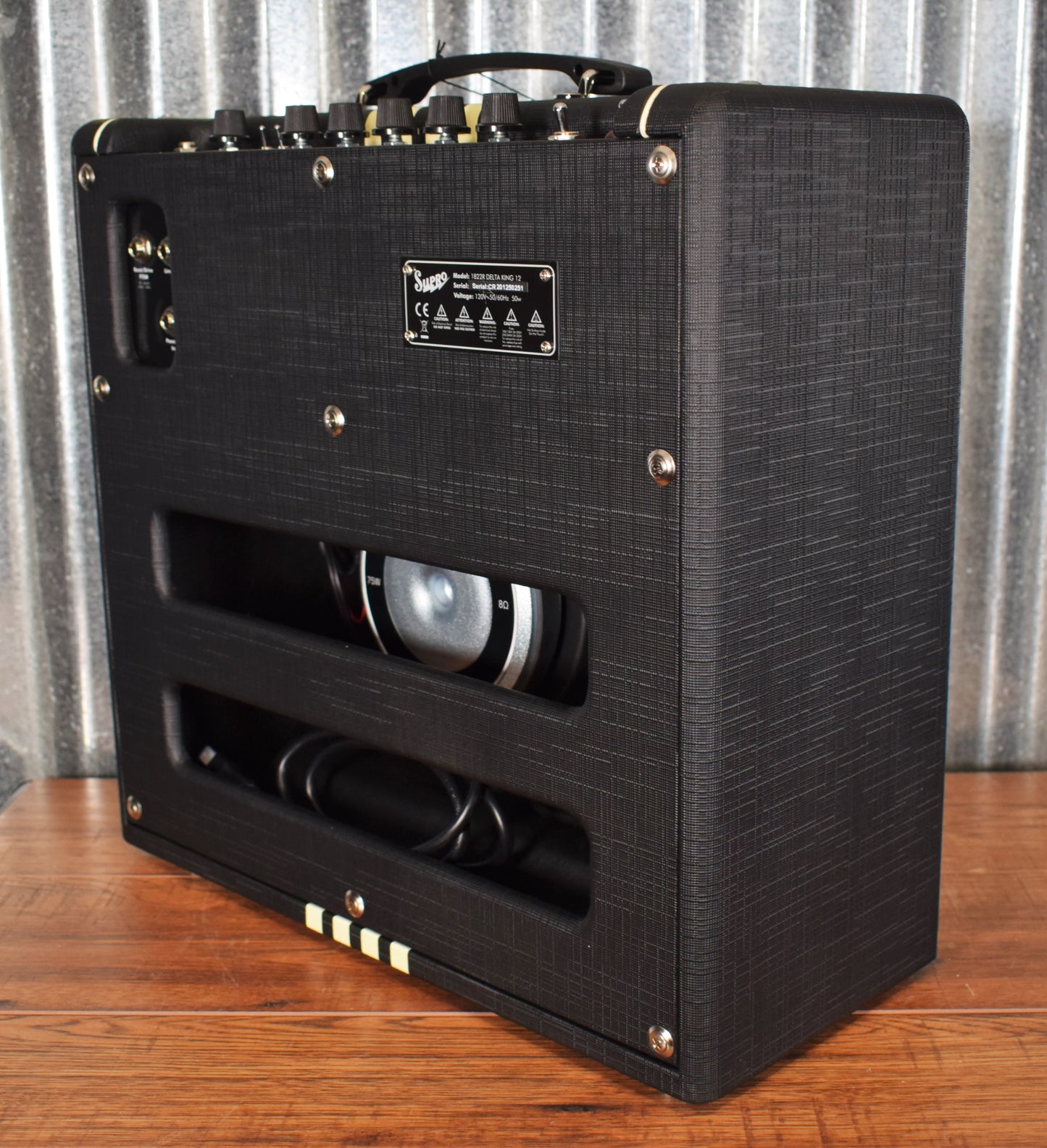 Supro Delta King 12 All Tube 15 Watt 12" Guitar Combo Amplifier Black Cream 1822RBC