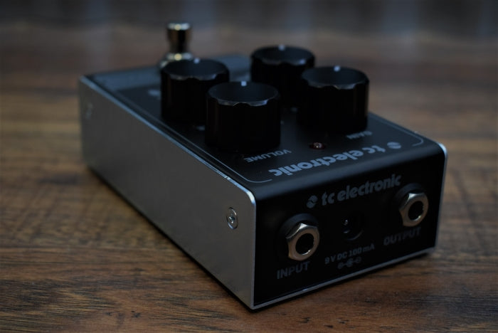 TC Electronic Fangs Metal Distortion Guitar Effect Pedal