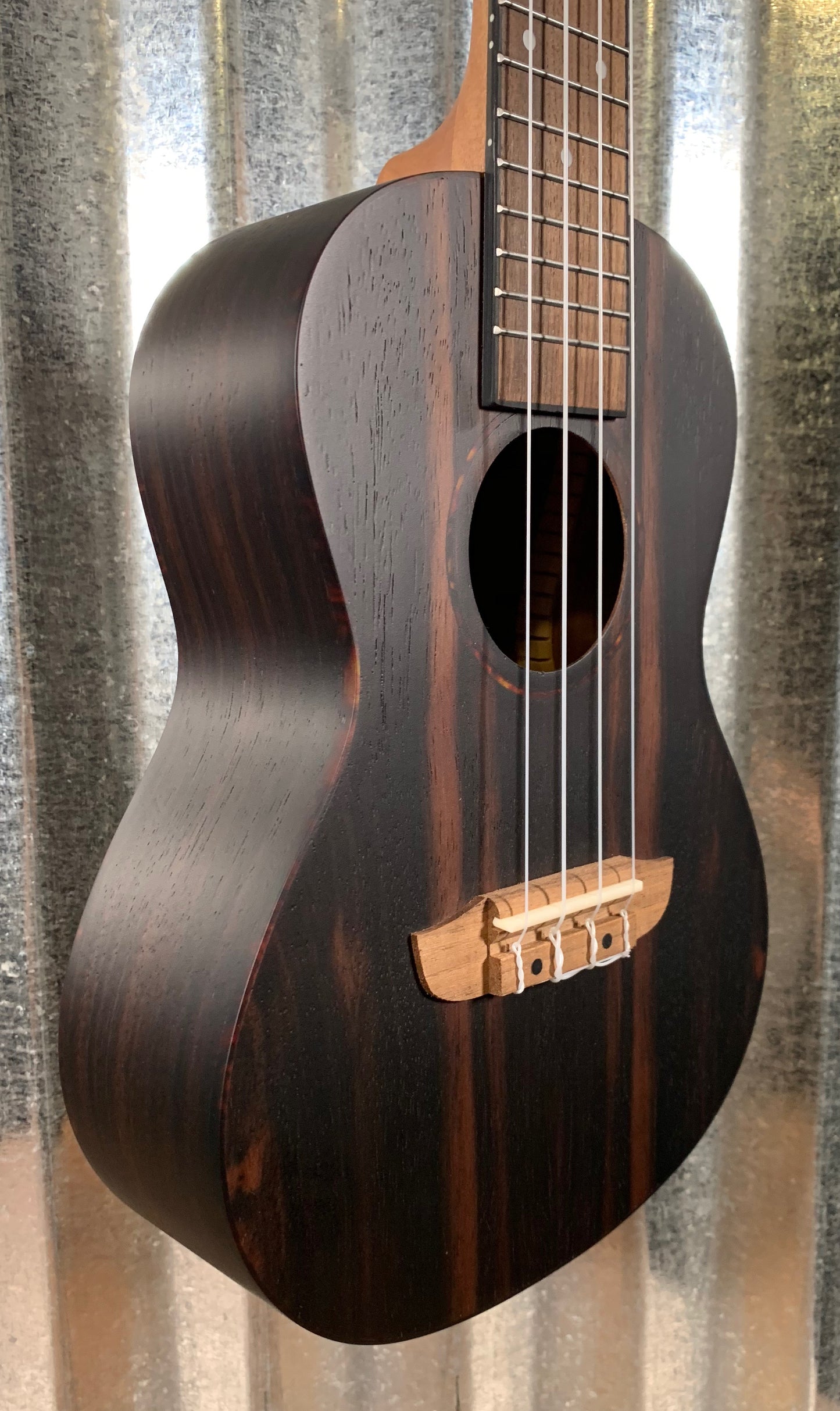 Ortega Guitars RUEB-CC Ebony Top Conert Ukulele & Gig Bag