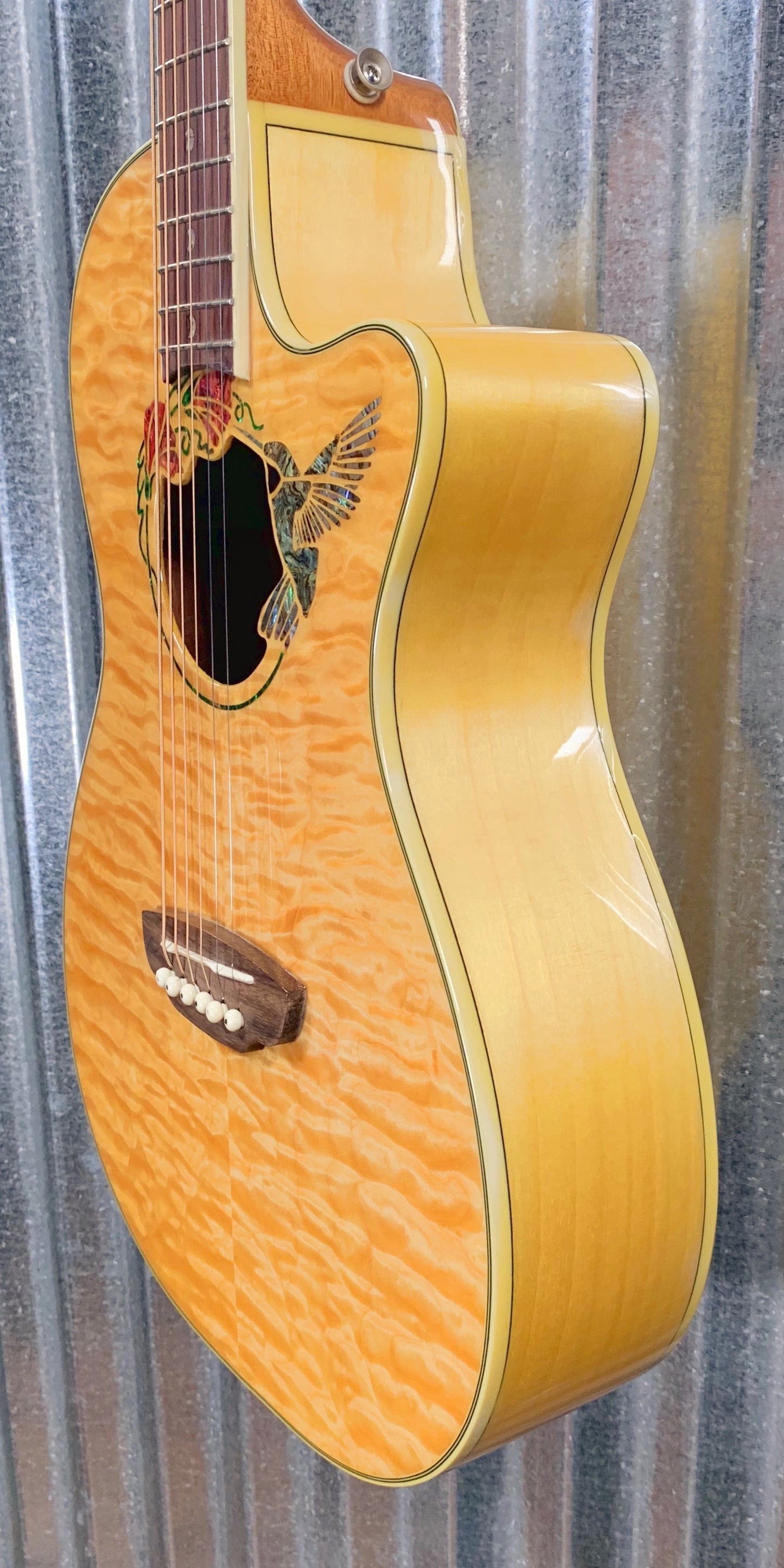 LUNA FAU HUM Fauna Hummingbird Quilt Maple Acoustic Electric Parlor Guitar & Bag #8120 Used