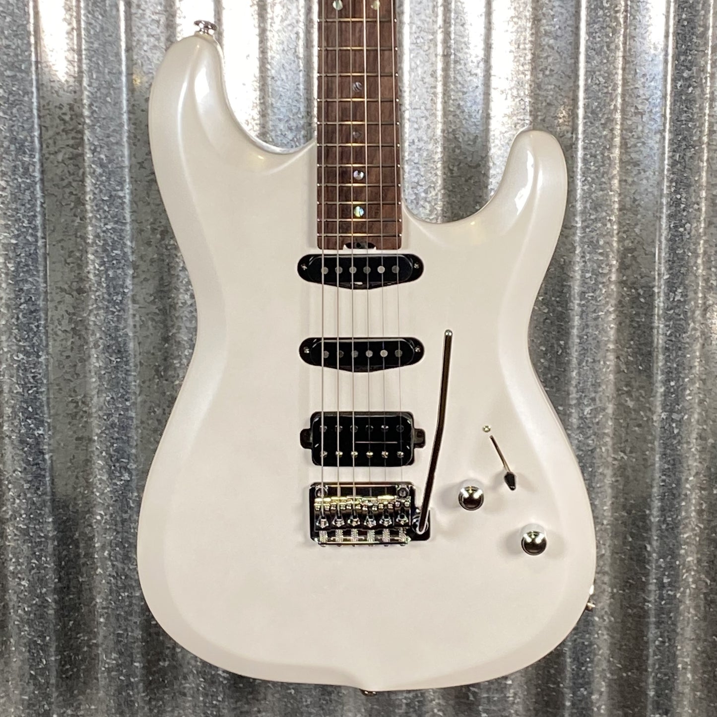 Musi Capricorn Fusion HSS Superstrat Pearl White Guitar #0178 Used