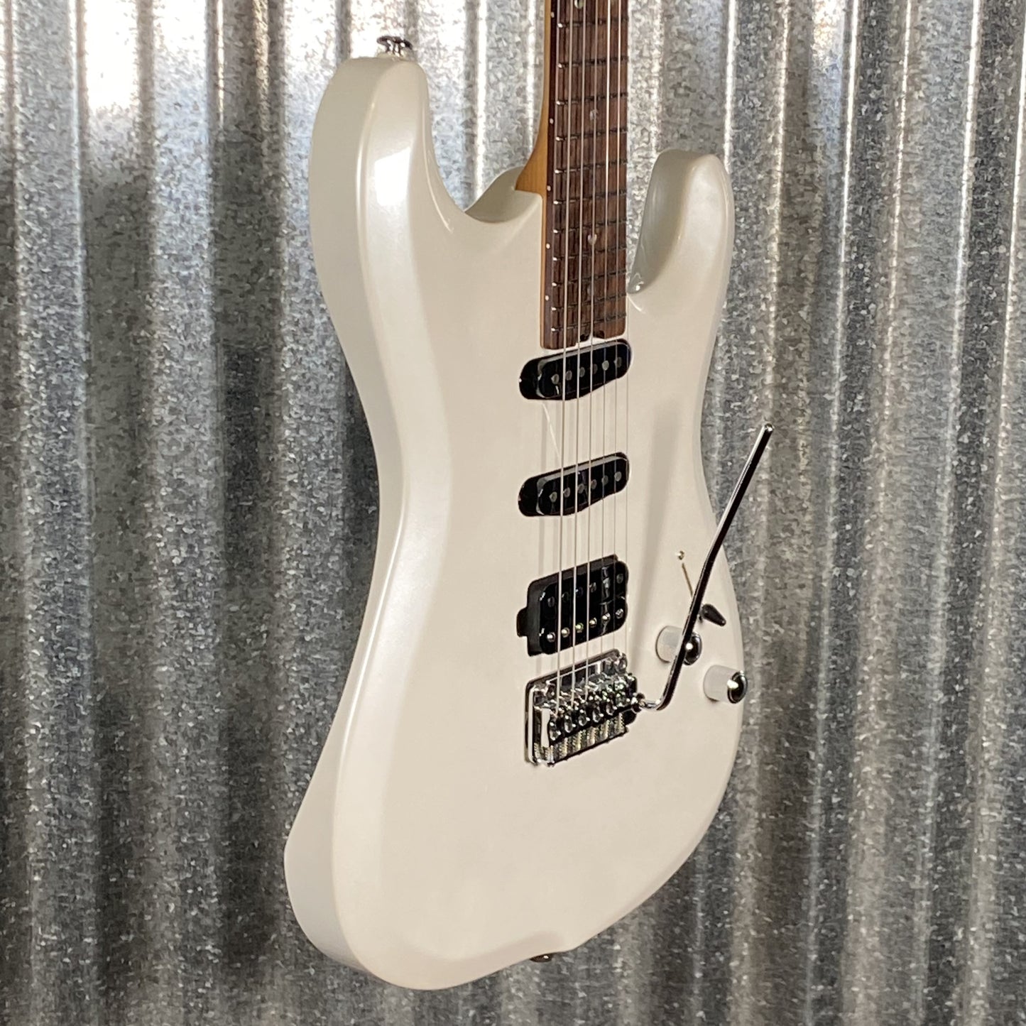 Musi Capricorn Fusion HSS Superstrat Pearl White Guitar #0178 Used