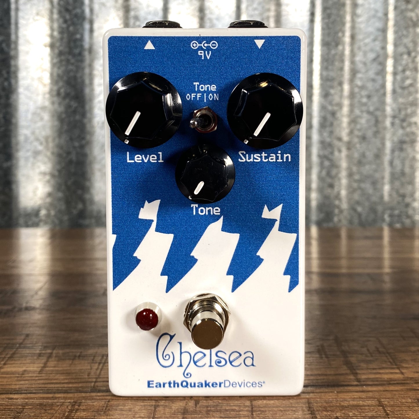 Earthquaker Devices EQD Chelsea Low End Fuzz Driver Guitar Bass Effect Pedal