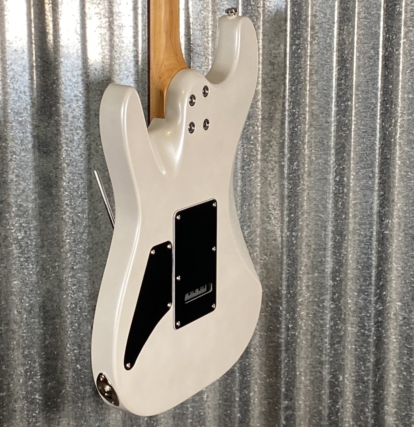 Musi Capricorn Fusion HSS Superstrat Pearl White Guitar #0135 Used
