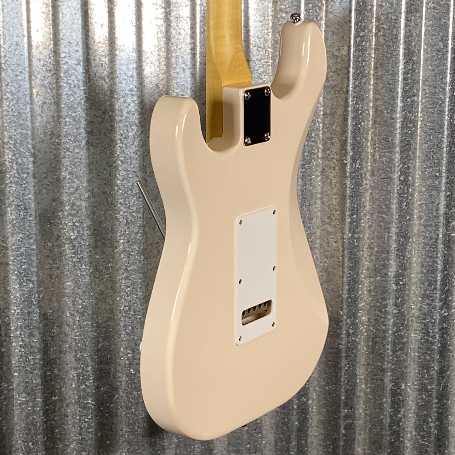 G&L Tribute Legacy White Guitar #2889 Used