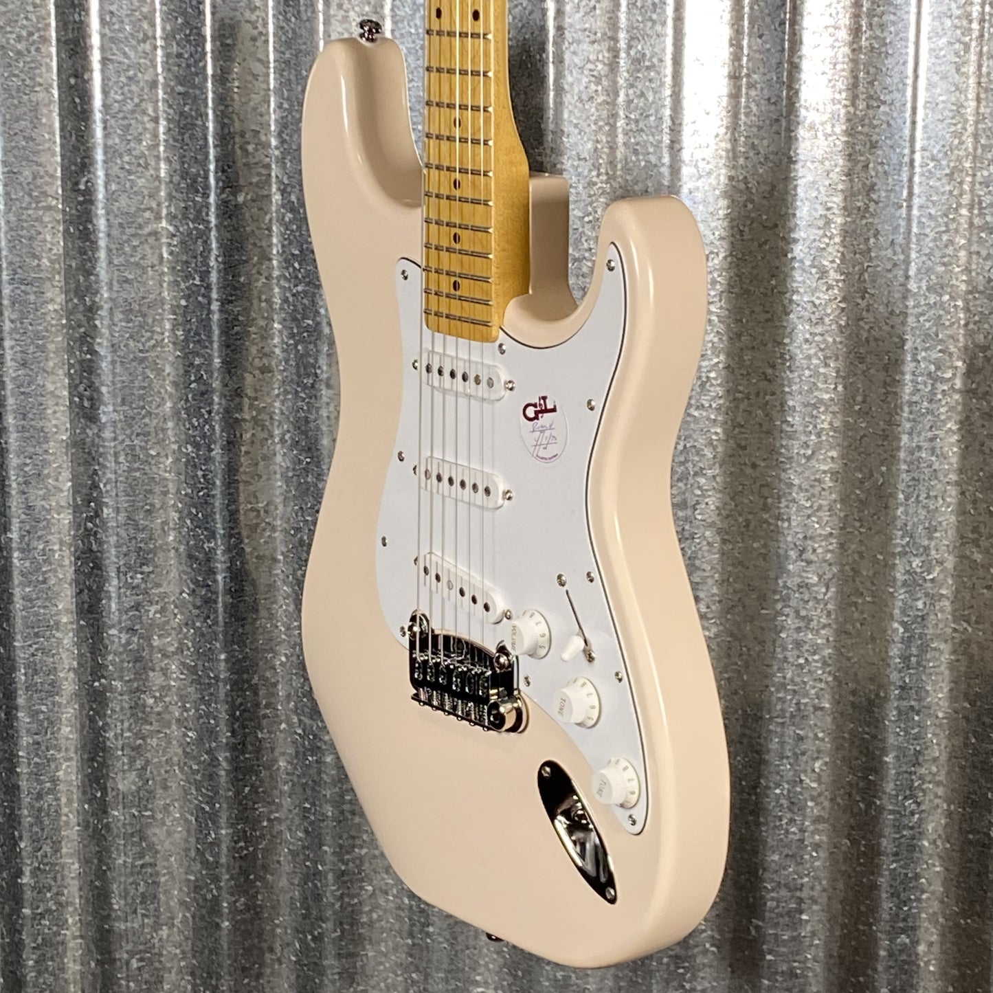 G&L Tribute Legacy White Guitar #2889 Used